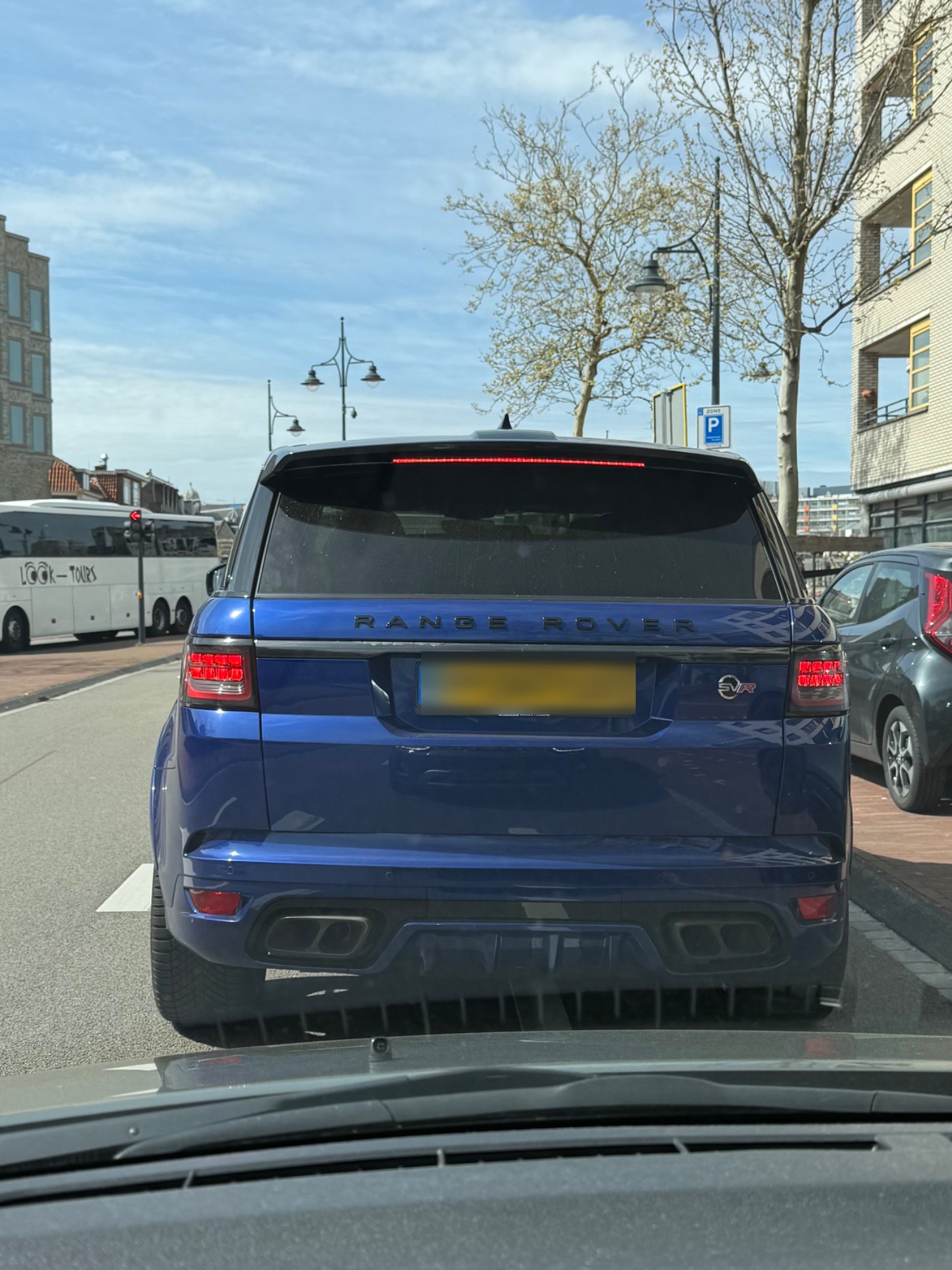 Land Rover Range Rover Sport SVR 2018 Carbon Edition in Leiden