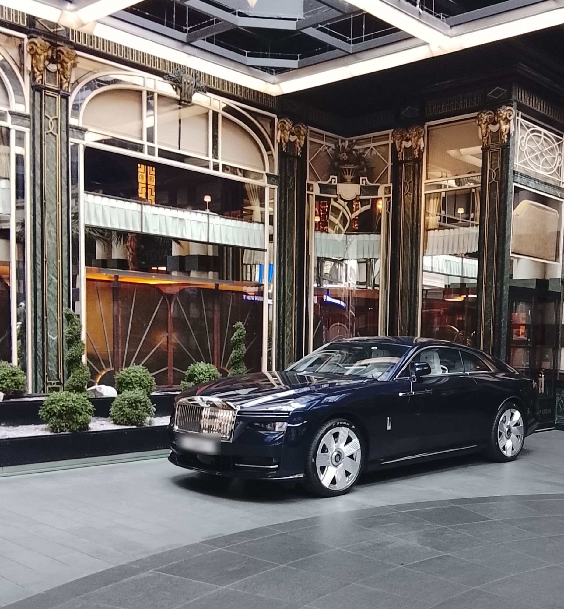 Rolls-Royce Spectre in London