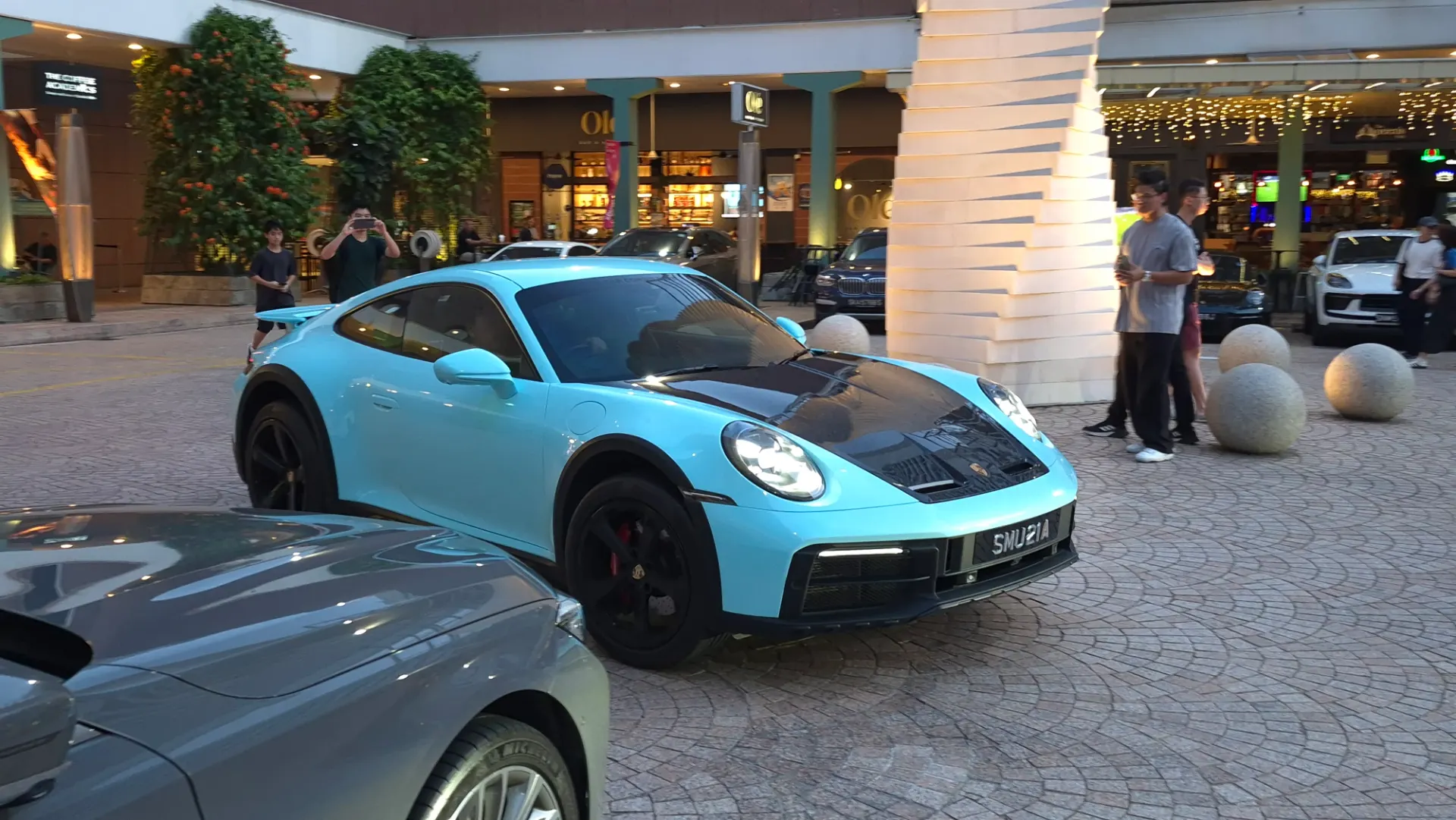 Porsche 992 Dakar