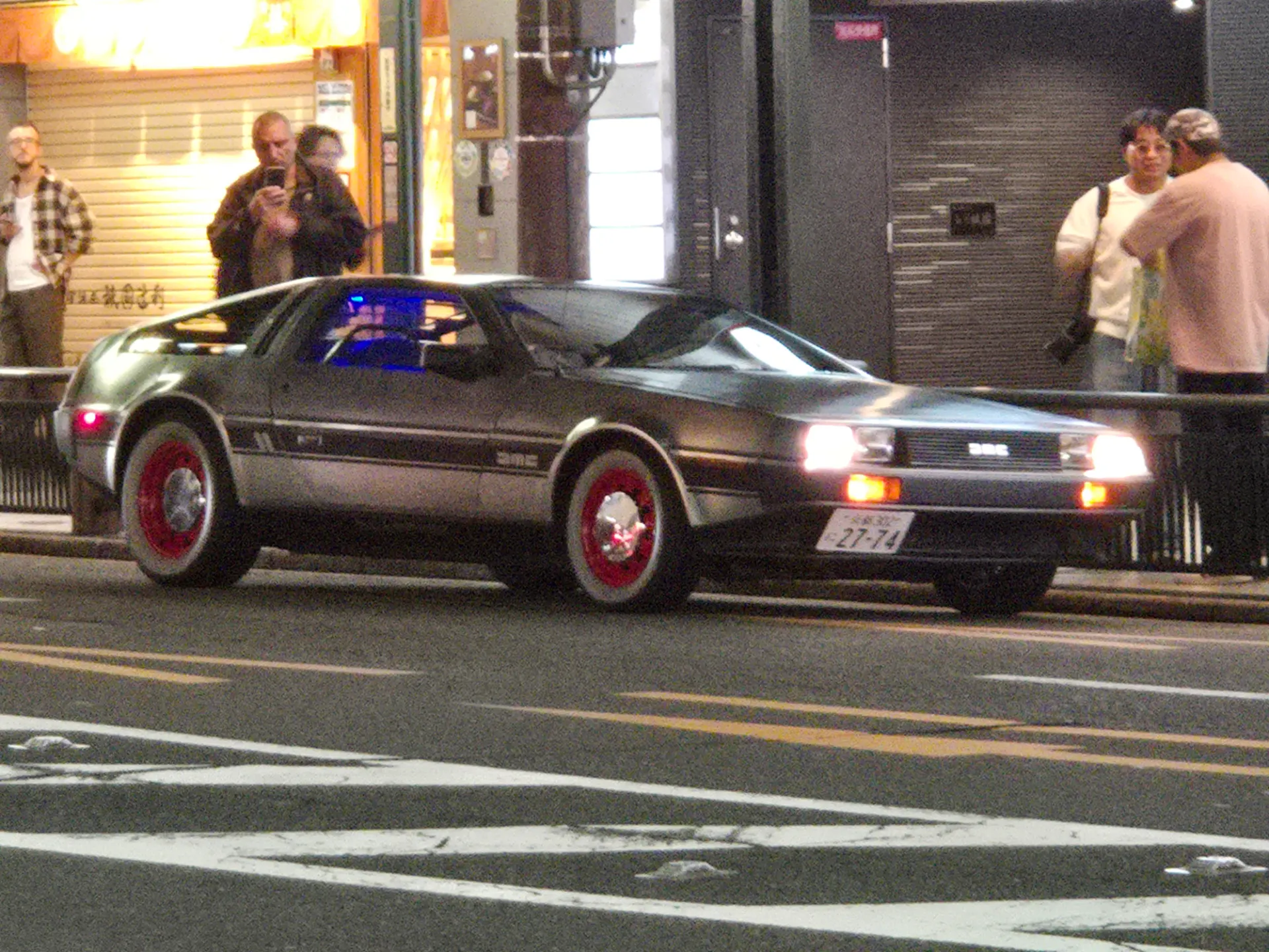 DeLorean DMC-12
