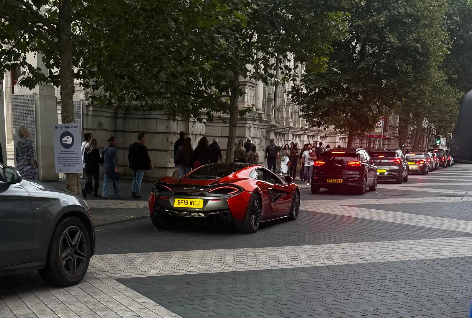 McLaren 570S