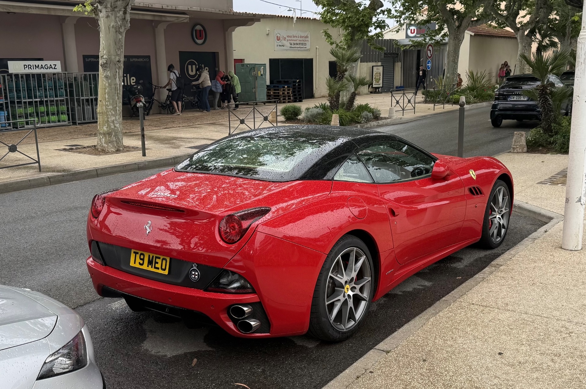 Ferrari California