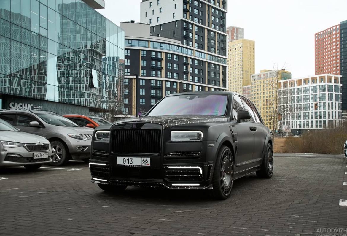 Rolls-Royce Cullinan Mansory Pulsar Edition