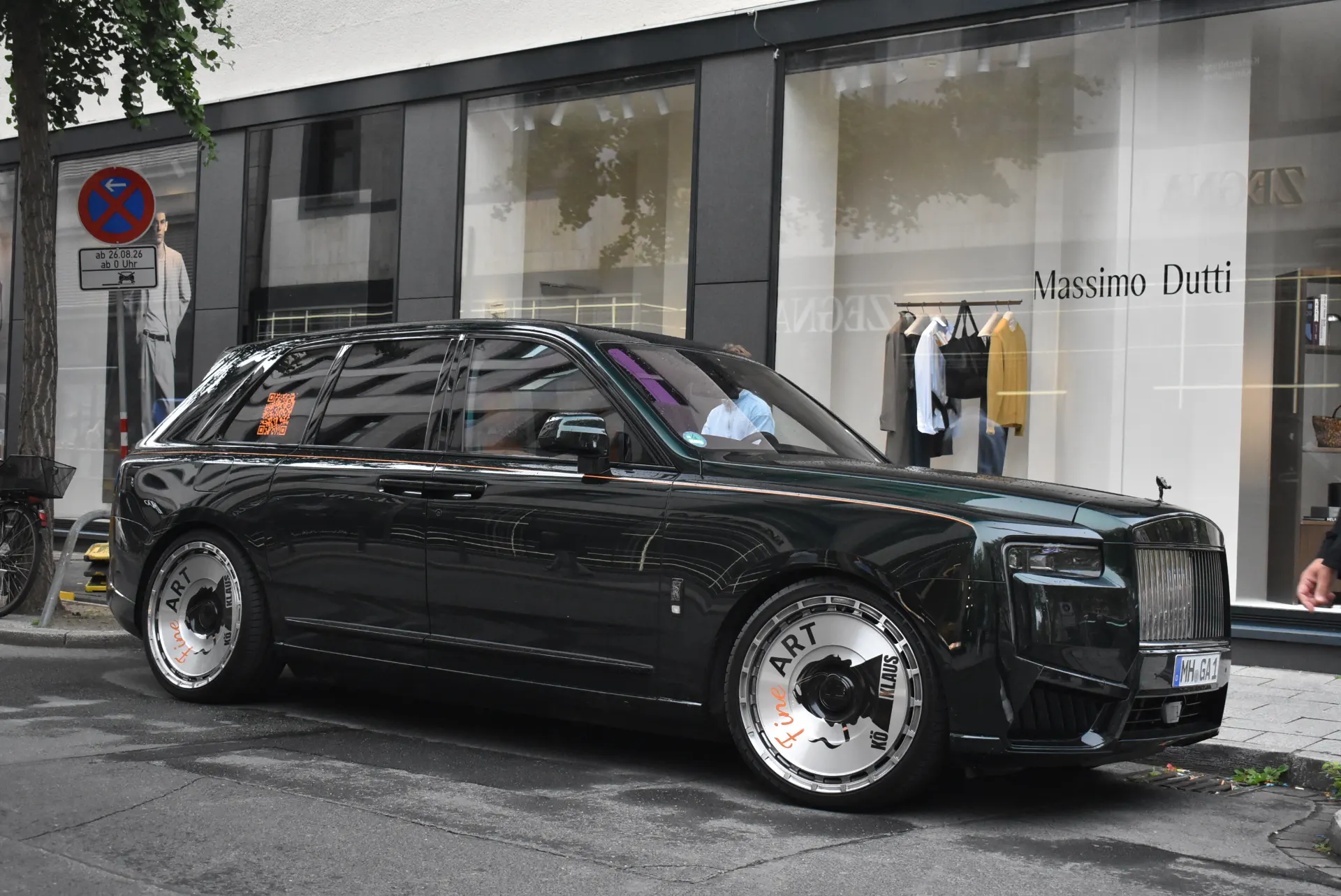 Rolls-Royce Cullinan Black Badge Series II