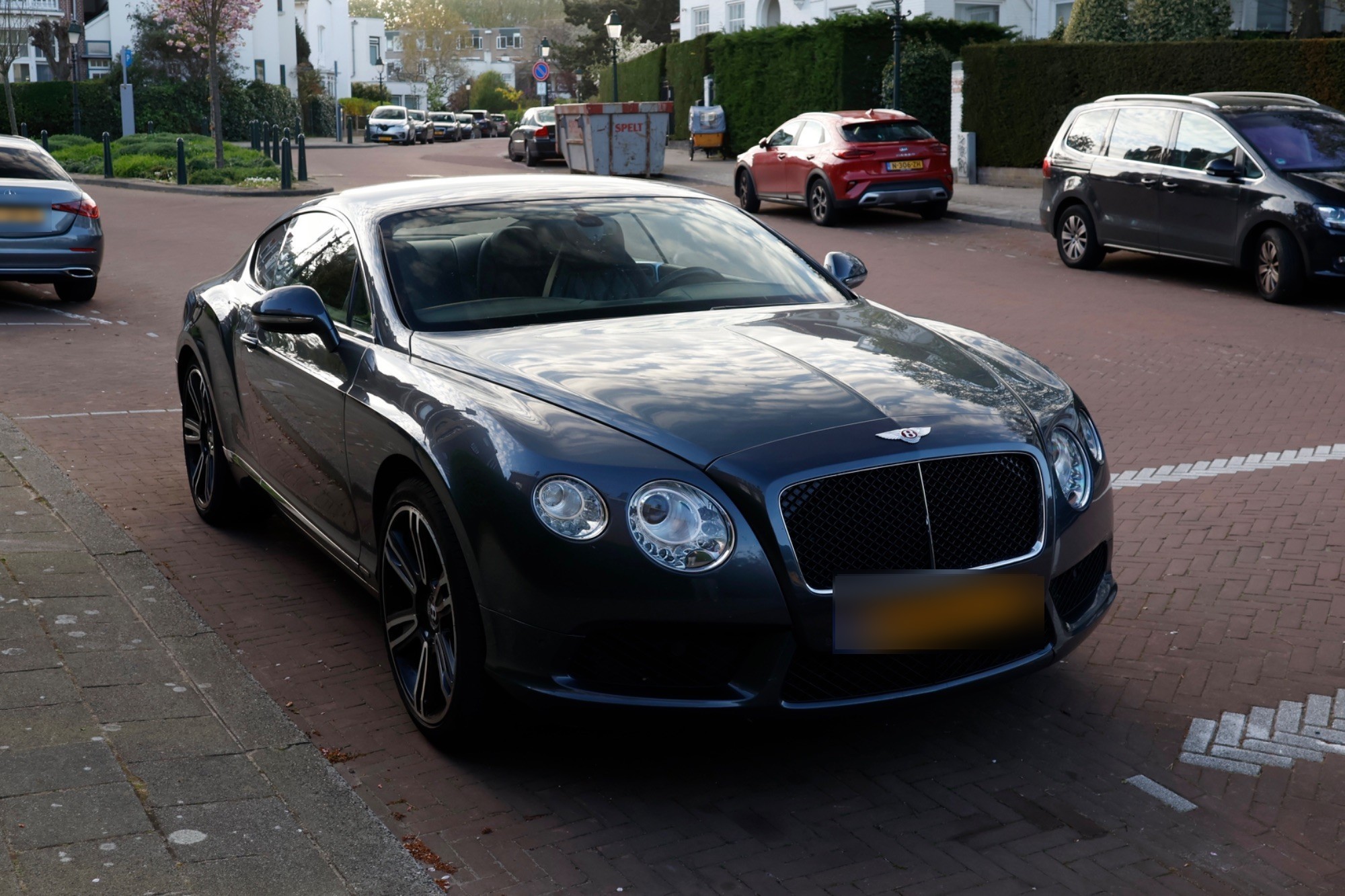 Bentley Continental GT V8 2013 in Den Haag