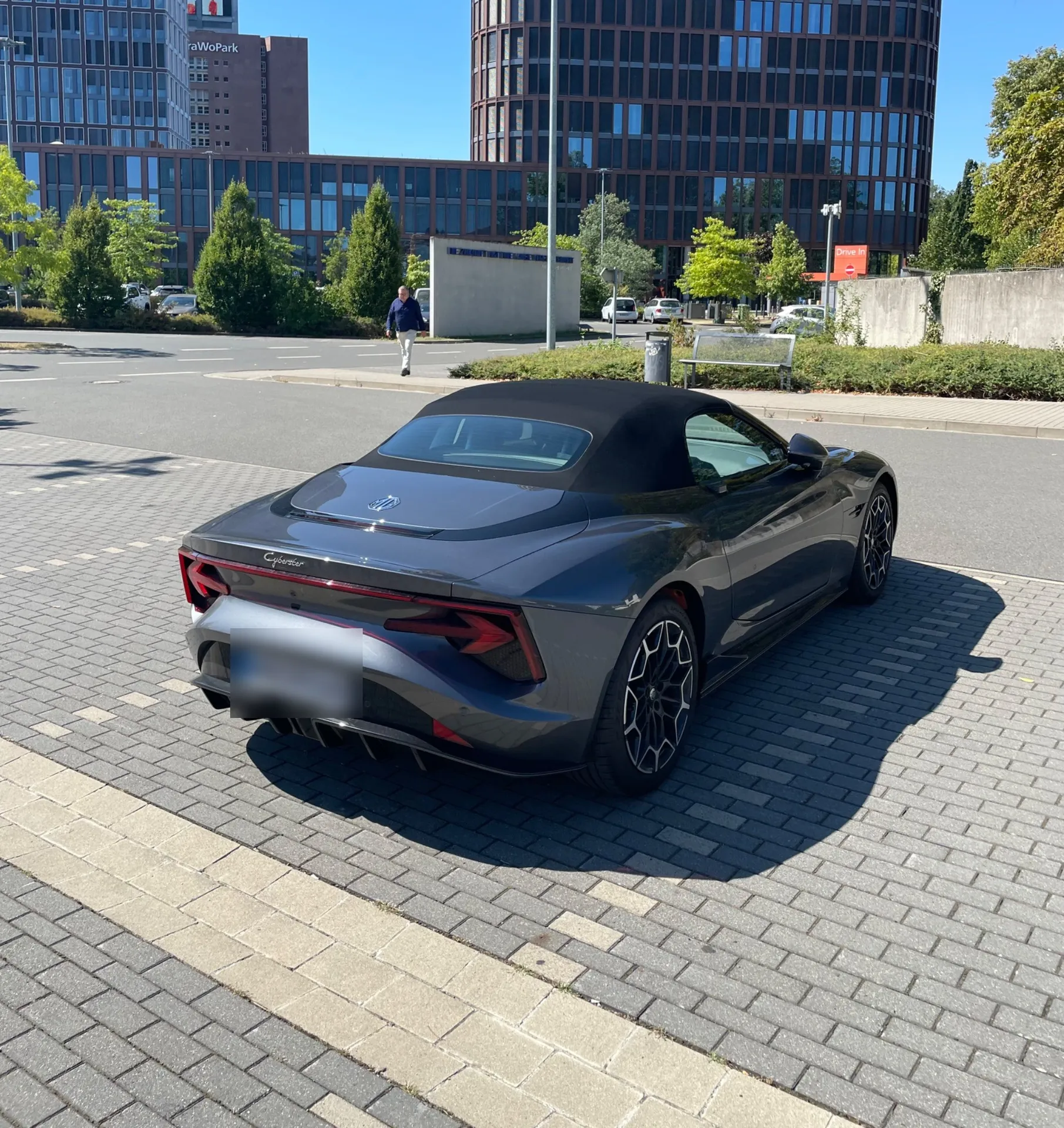 MG Cyberster 100th Anniversary Edition in Braunschweig