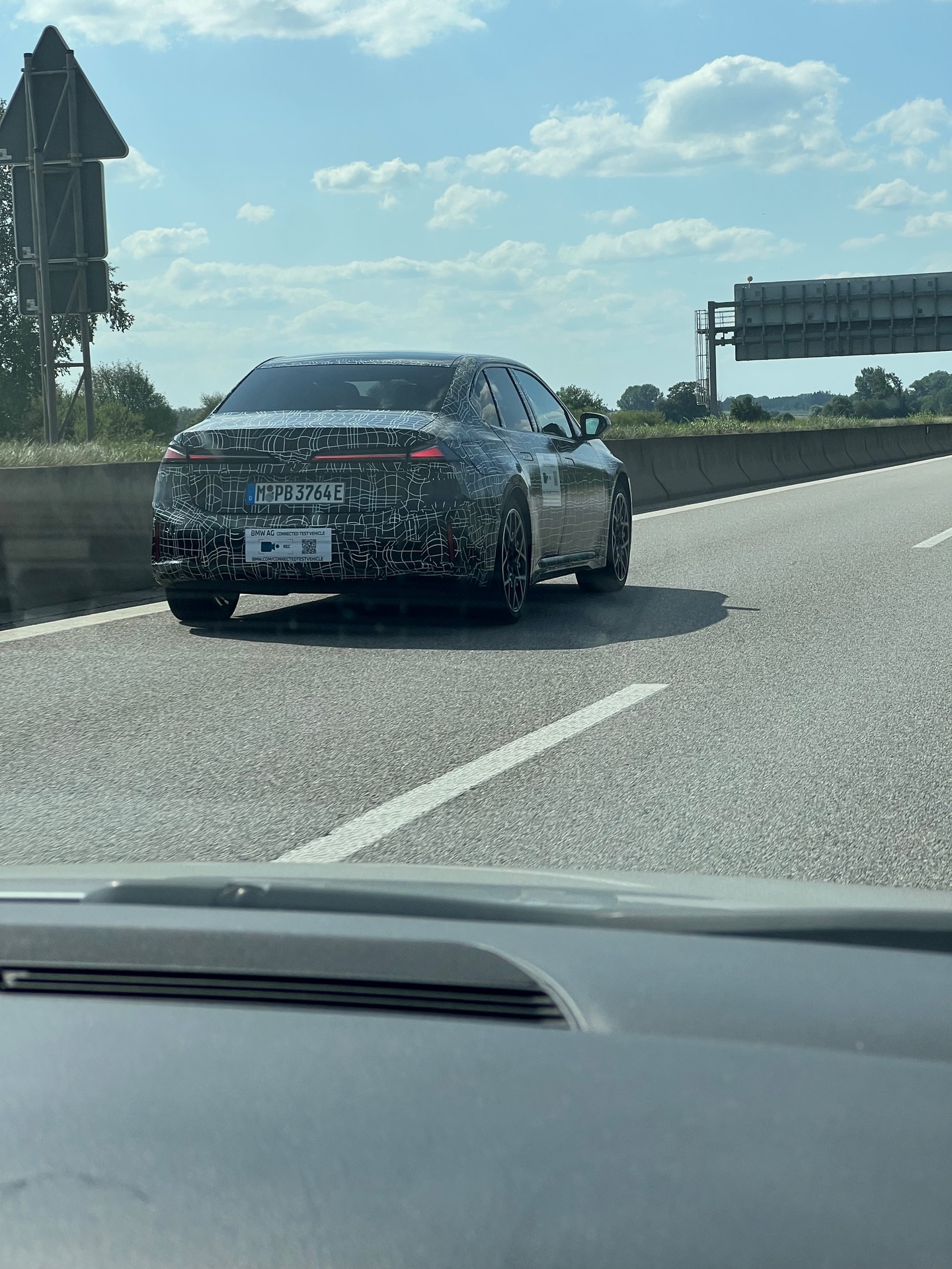 BMW i7 G70 2027