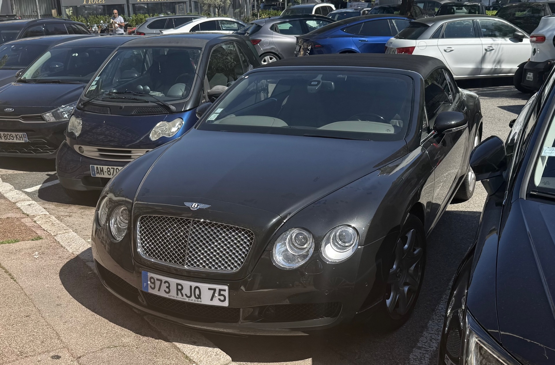 Bentley Continental GTC in Cap-d'Ail, FR