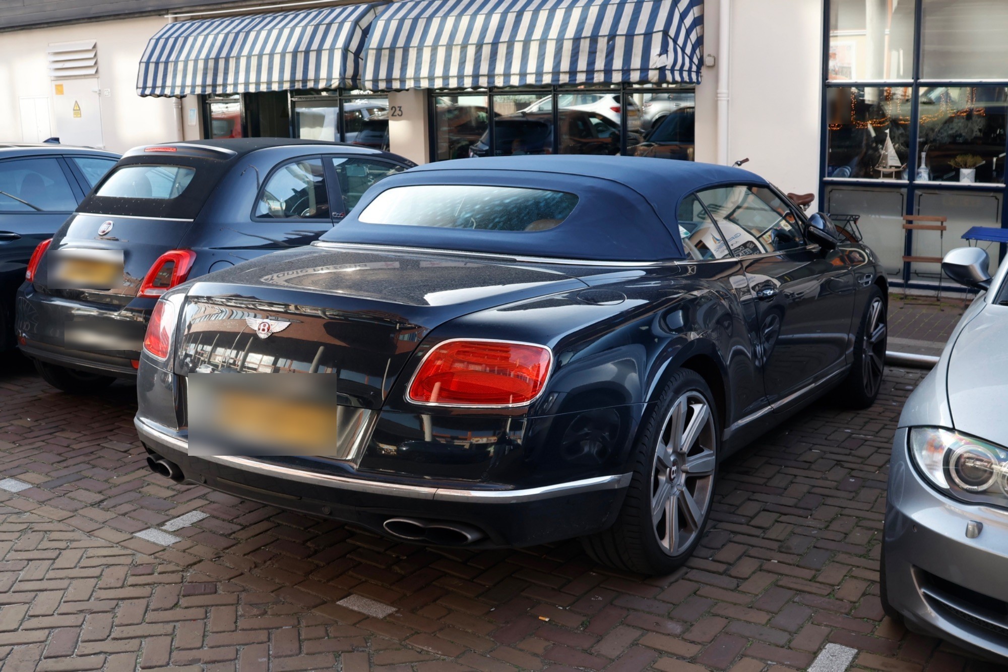 Bentley Continental GTC V8 2016 in Den Haag