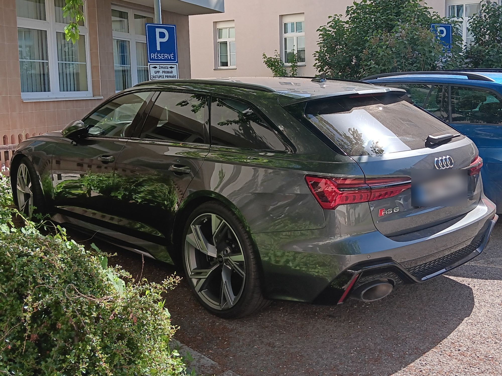 Audi RS6 Avant C8