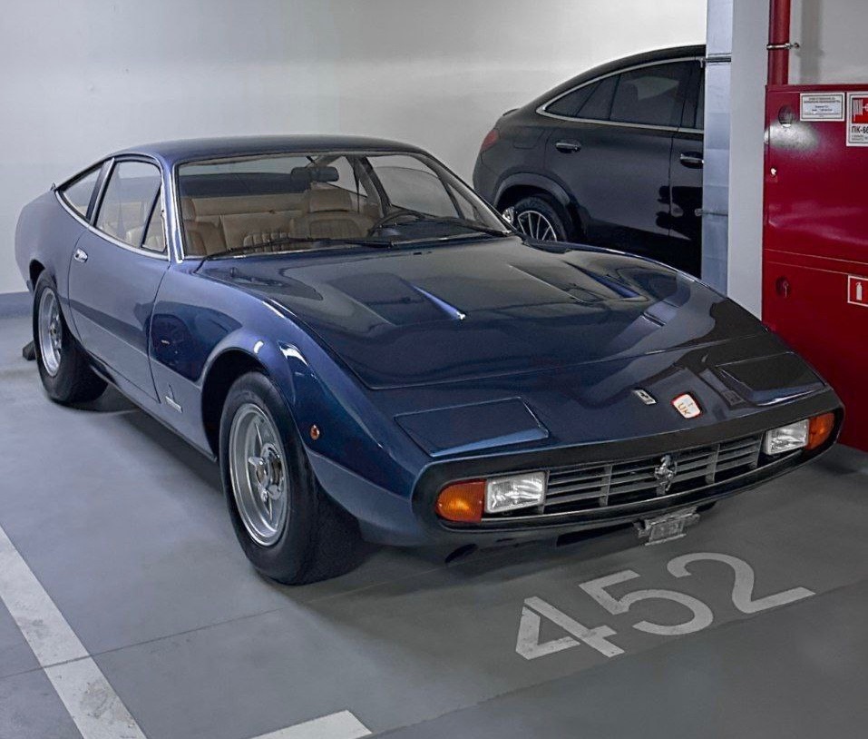 Ferrari 365 GTC/4