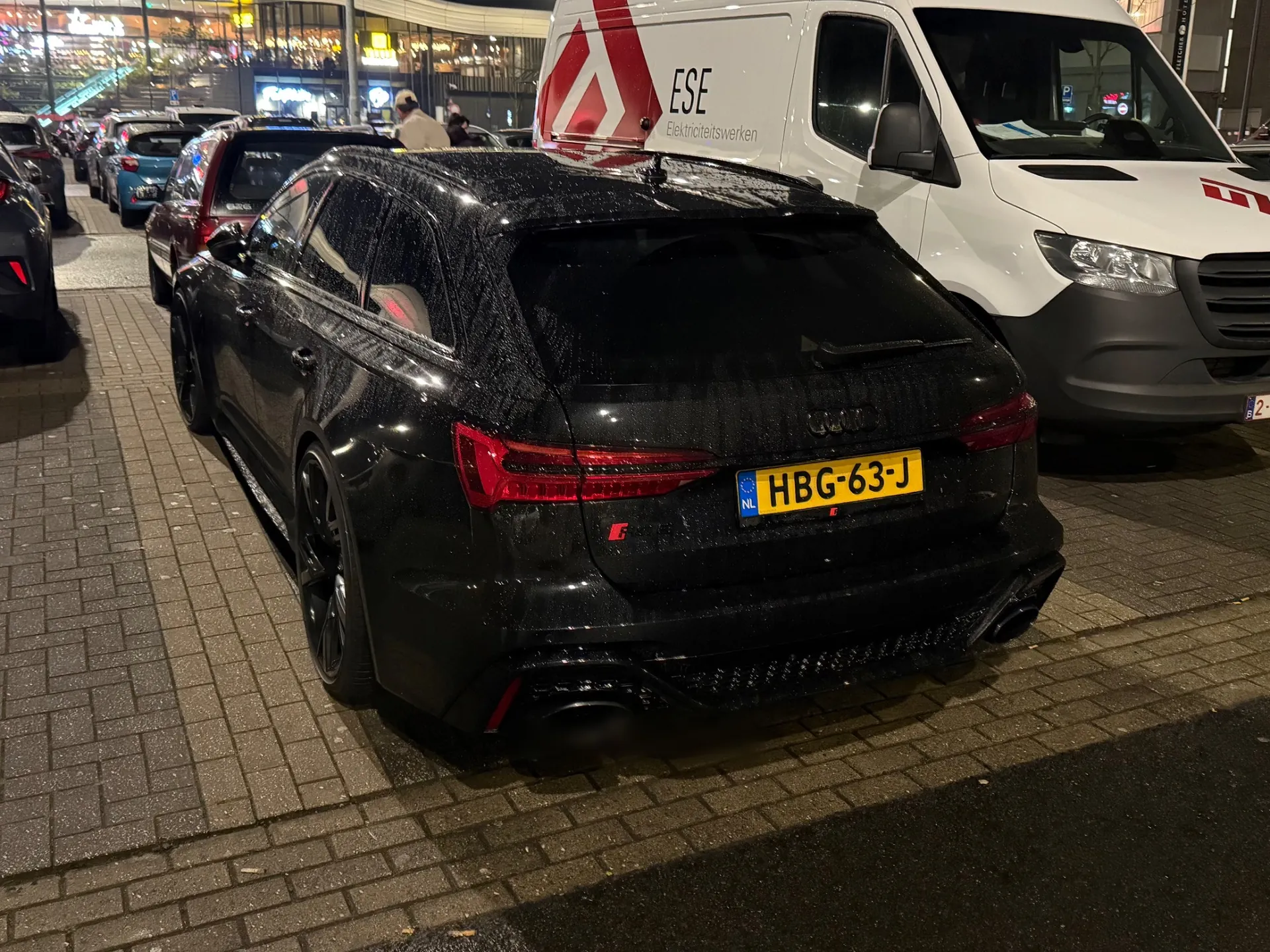 Audi RS6 Avant C8 in Leidschendam