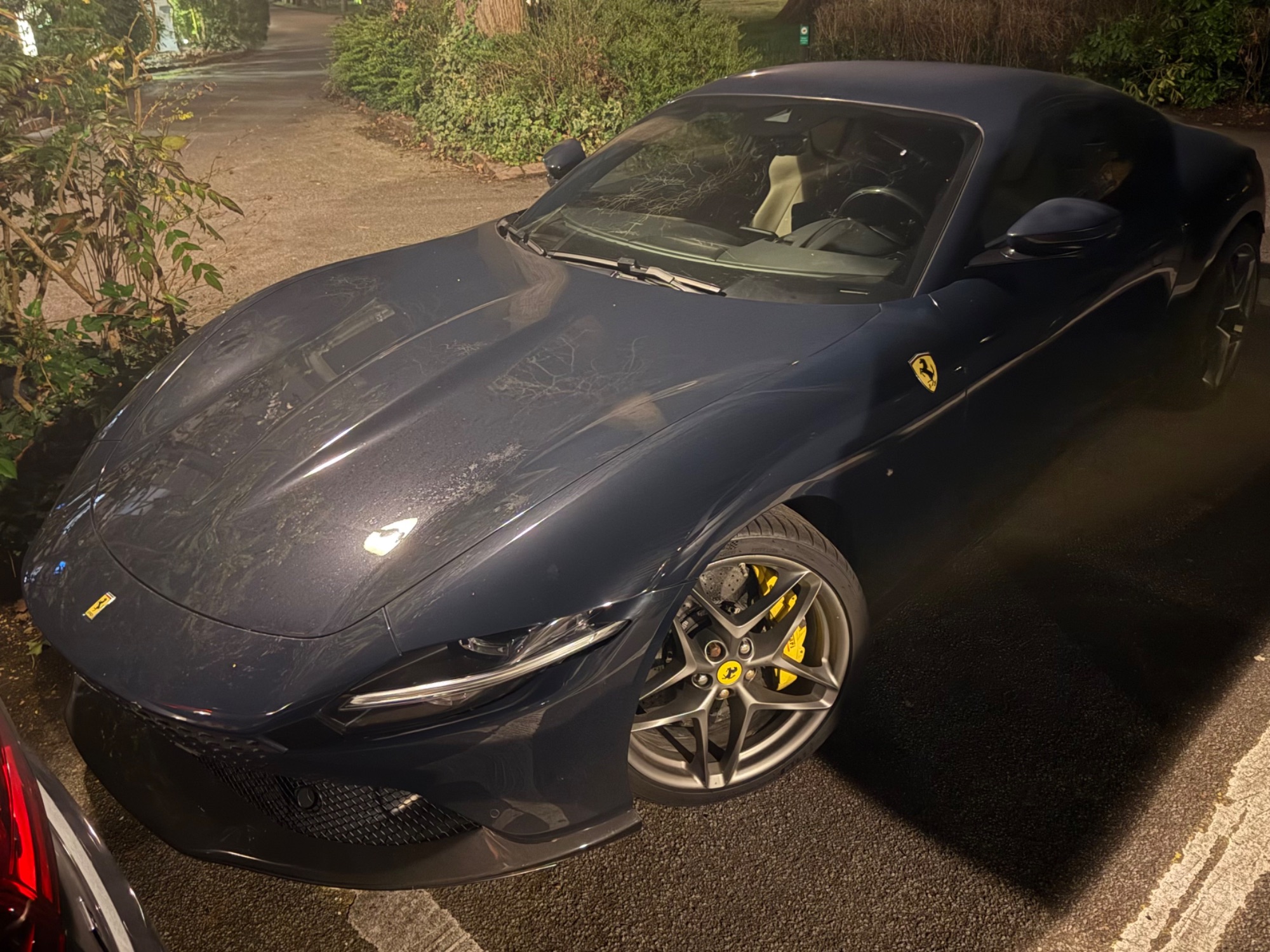 Ferrari Roma Novitec Rosso in Voorburg
