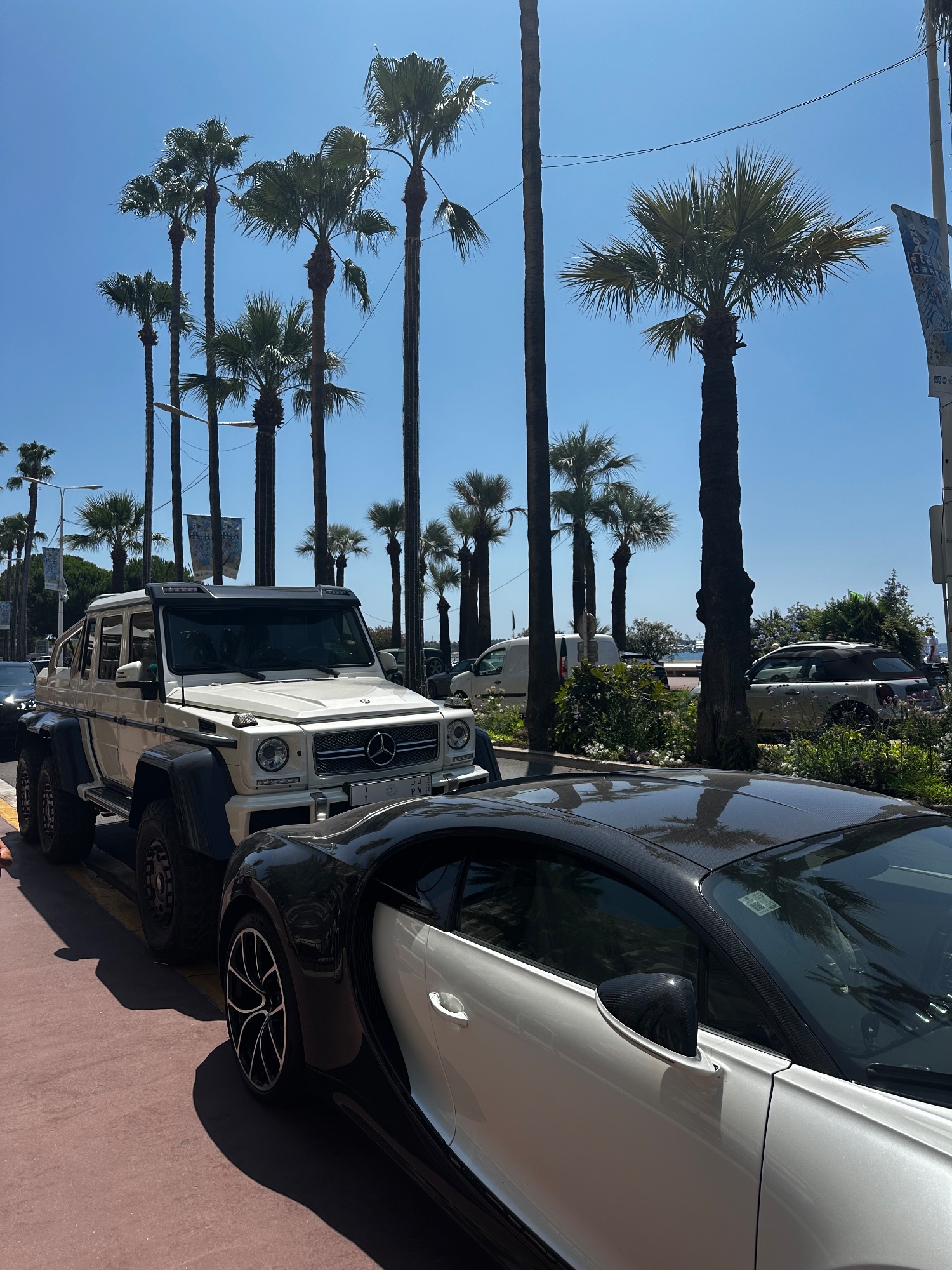 Mercedes-Benz 6x6 in Cannes, FR