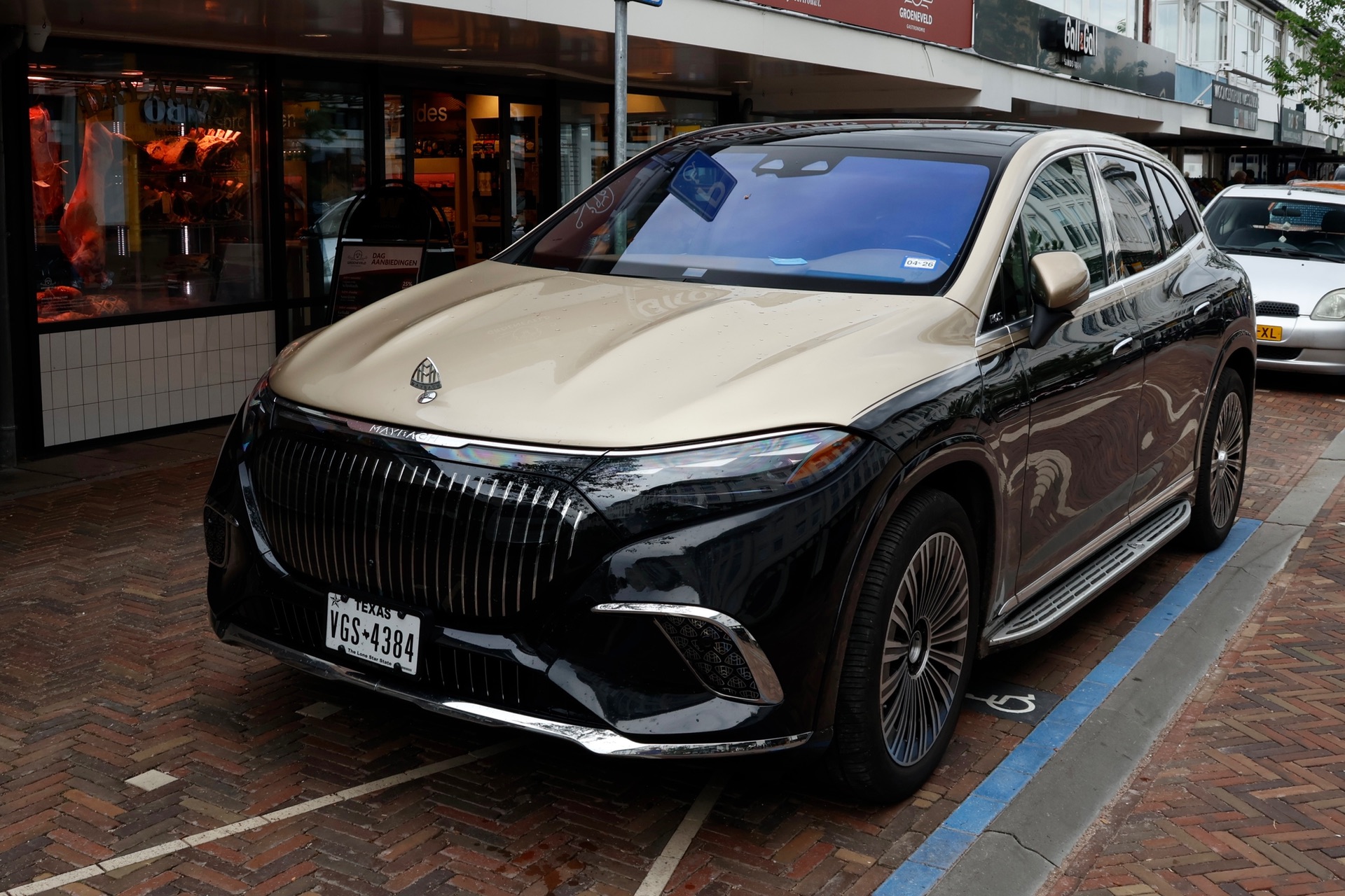 Mercedes-Maybach EQS 680 X296