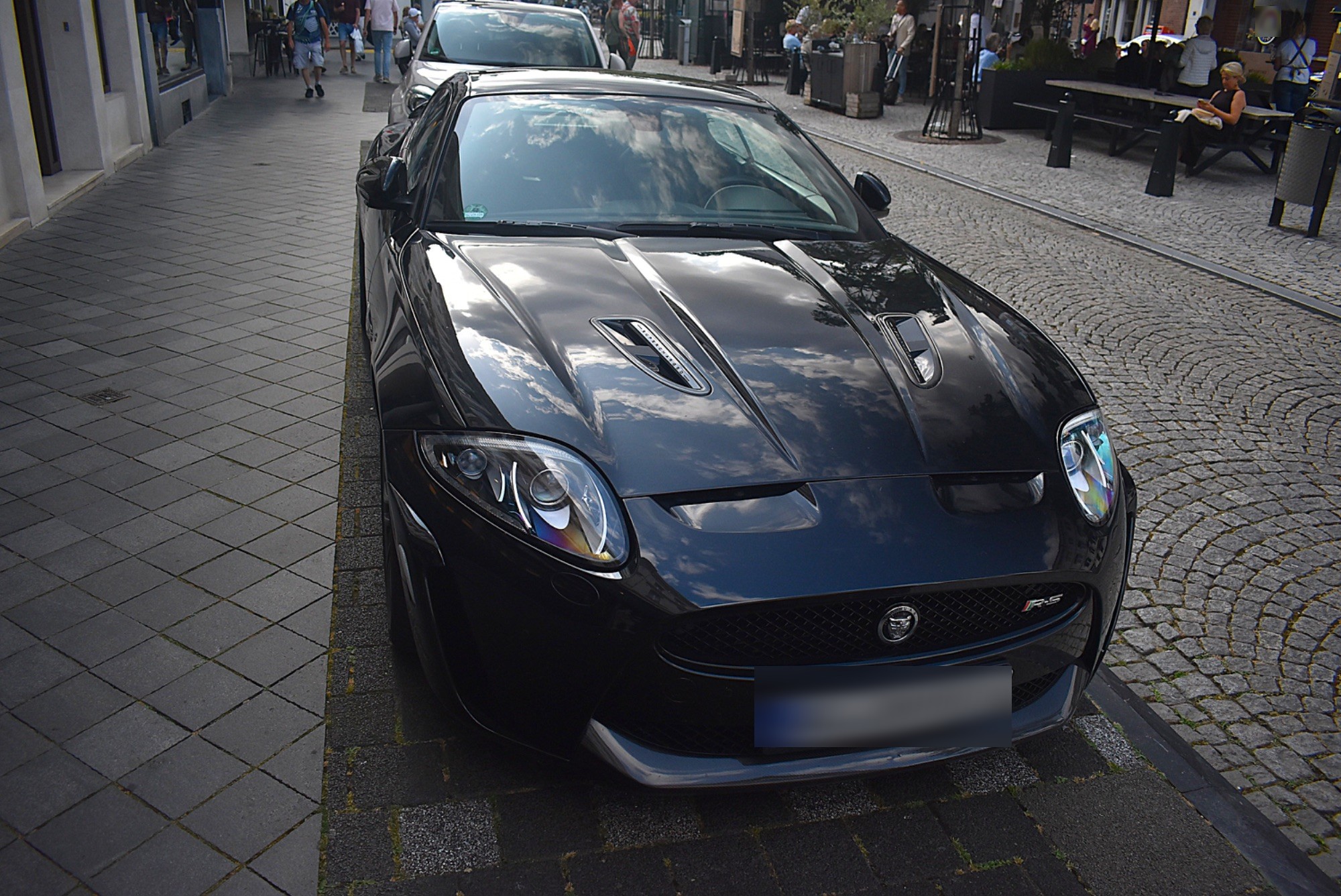 Jaguar XKR-S 2012