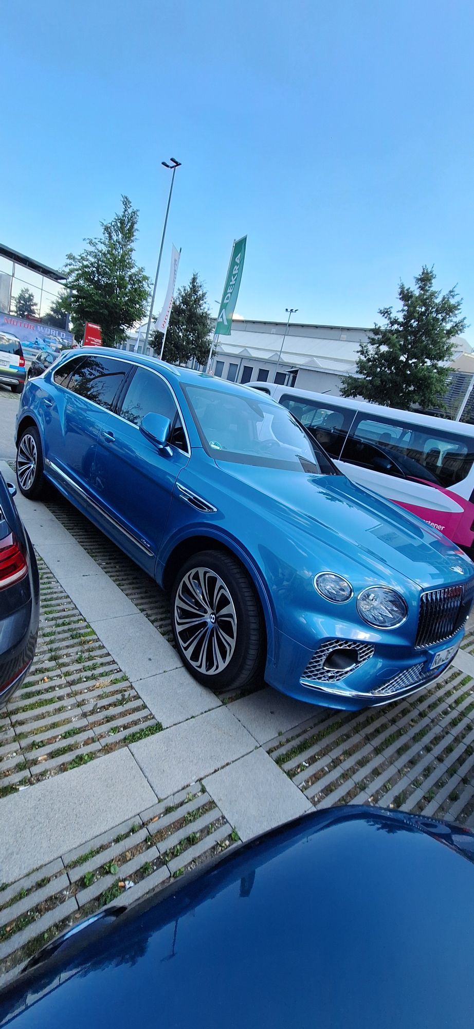 Bentley Bentayga Azure in München