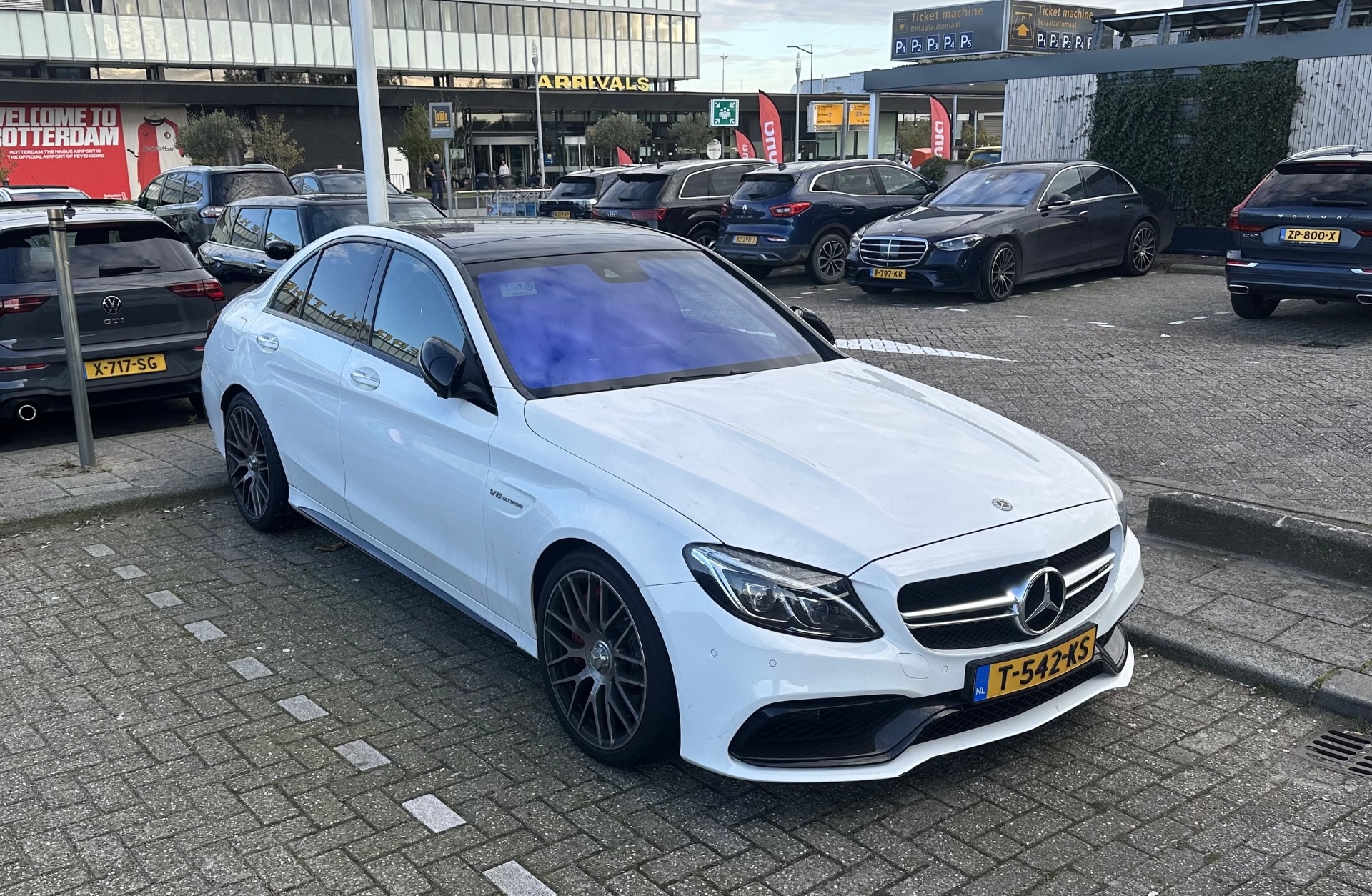 Mercedes-AMG C 63 S W205