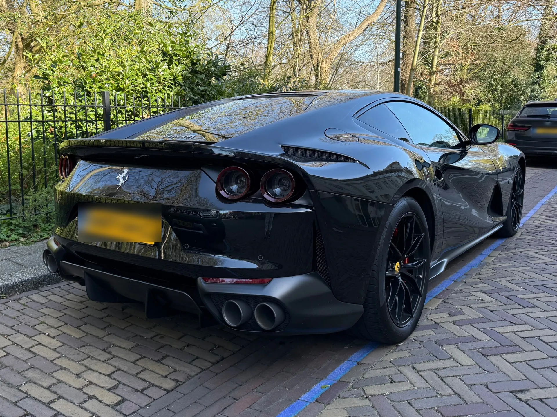 Ferrari 812 Superfast in Voorburg