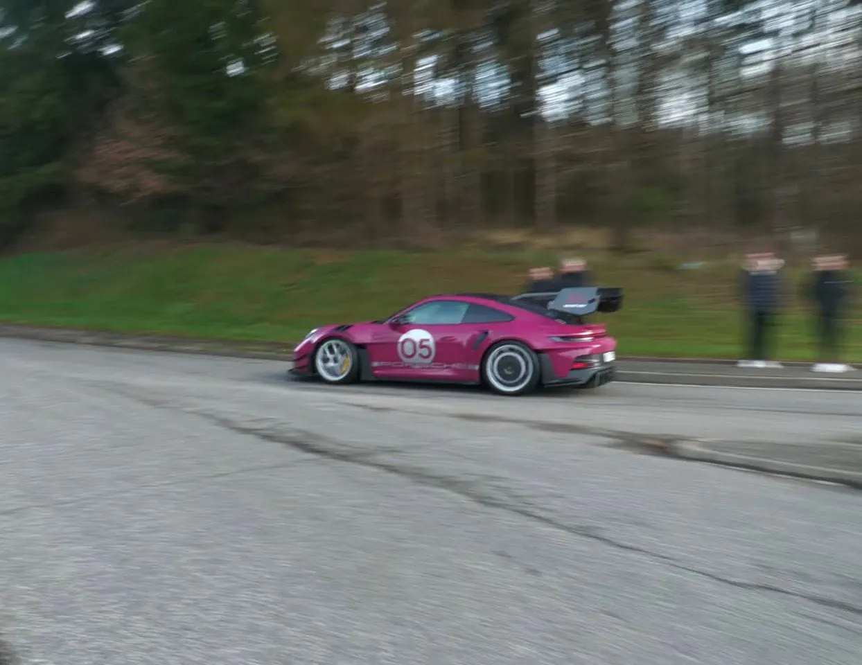 Porsche 992 GT3 RS Weissach Package Manthey Racing