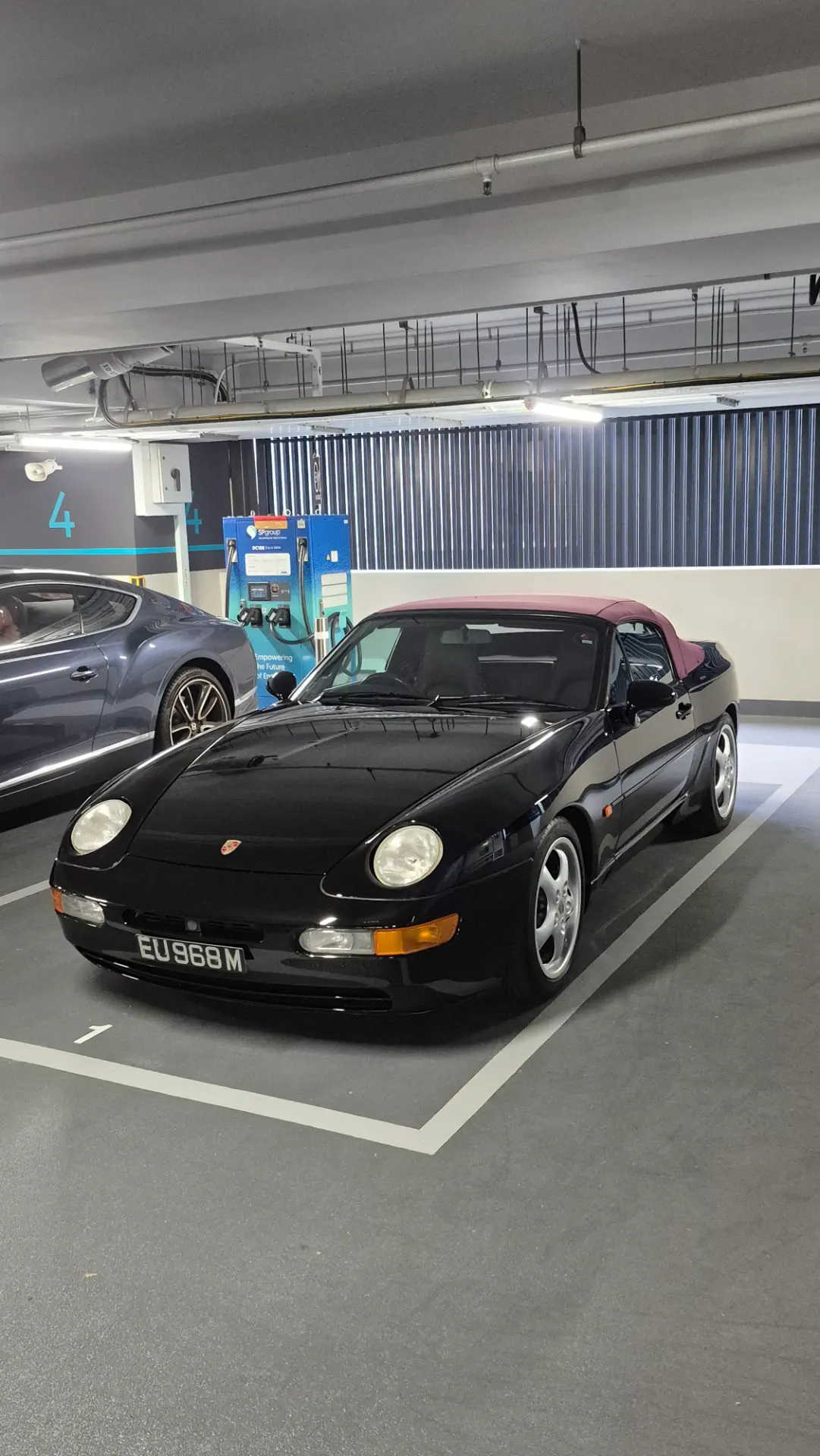 Porsche 968 Cabriolet in Singapore, SG