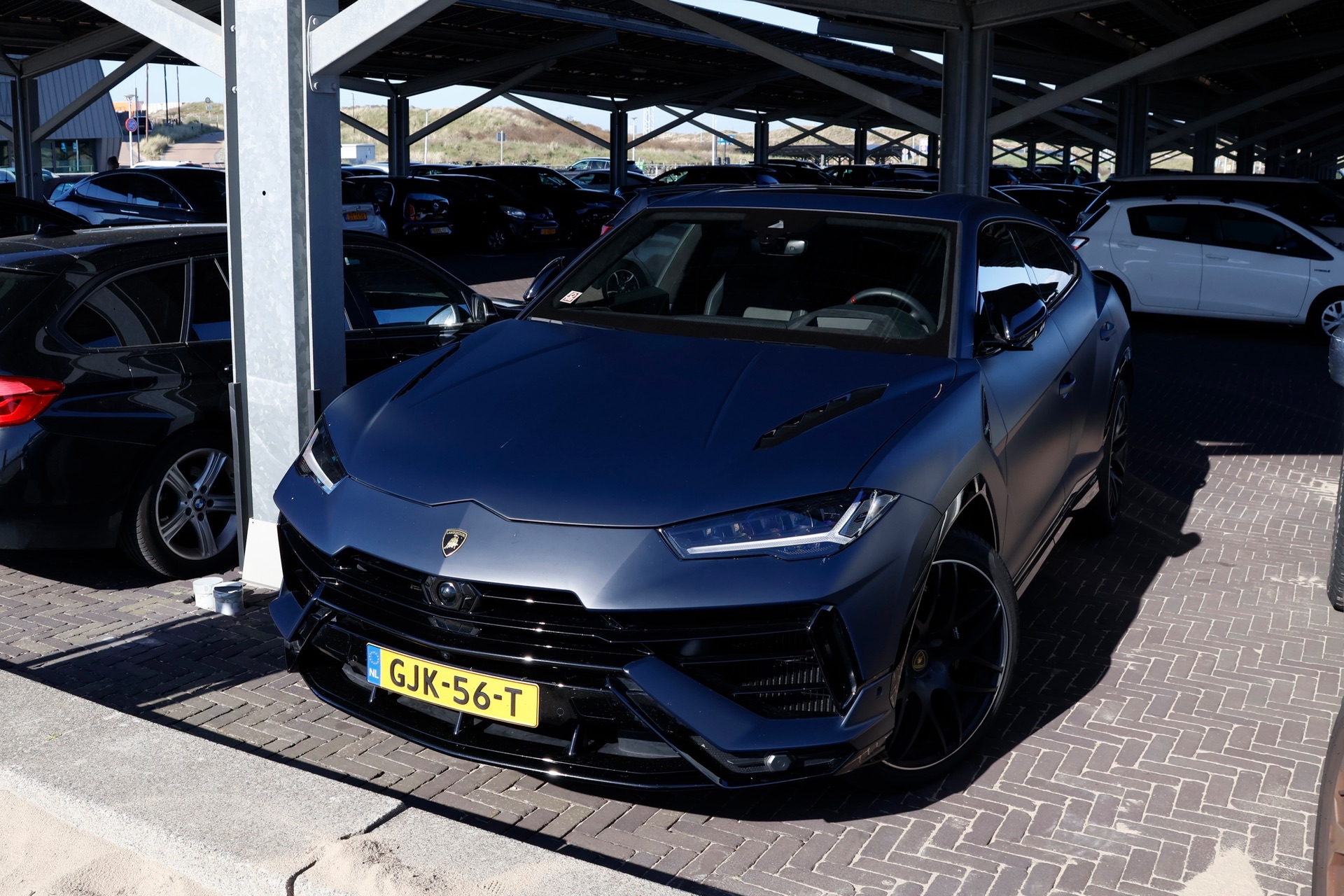 Lamborghini Urus S in Bloemendaal, NL