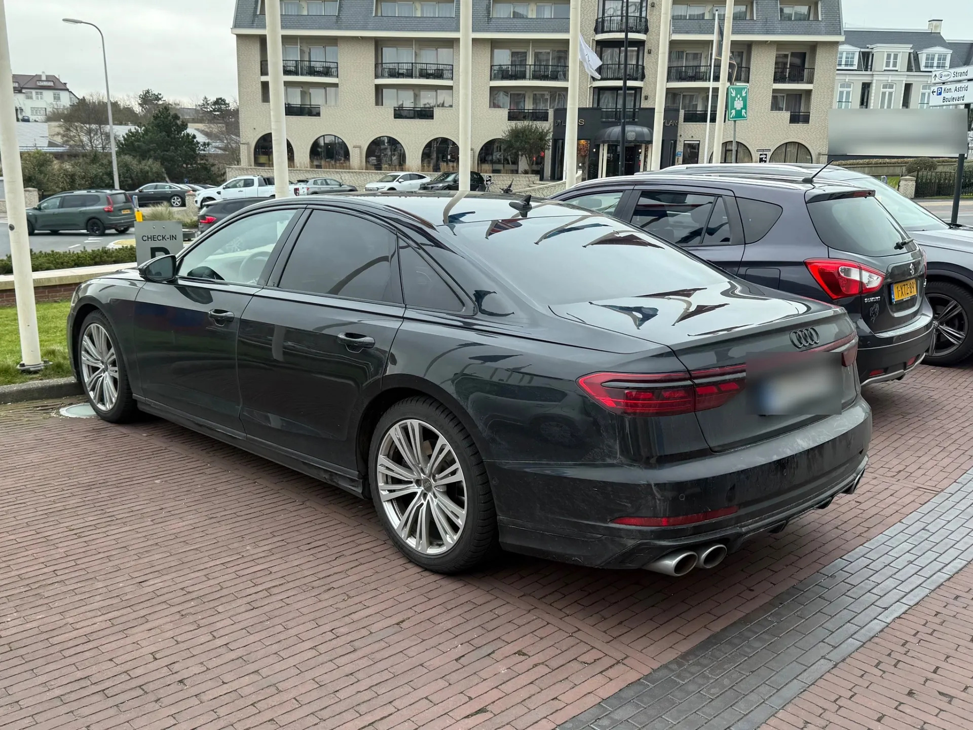 Audi S8 D5 2022 in Noordwijk