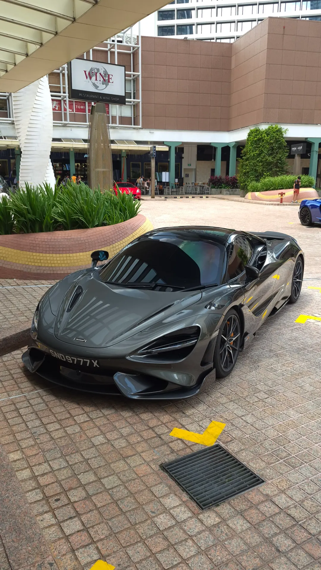 McLaren 765LT Spider