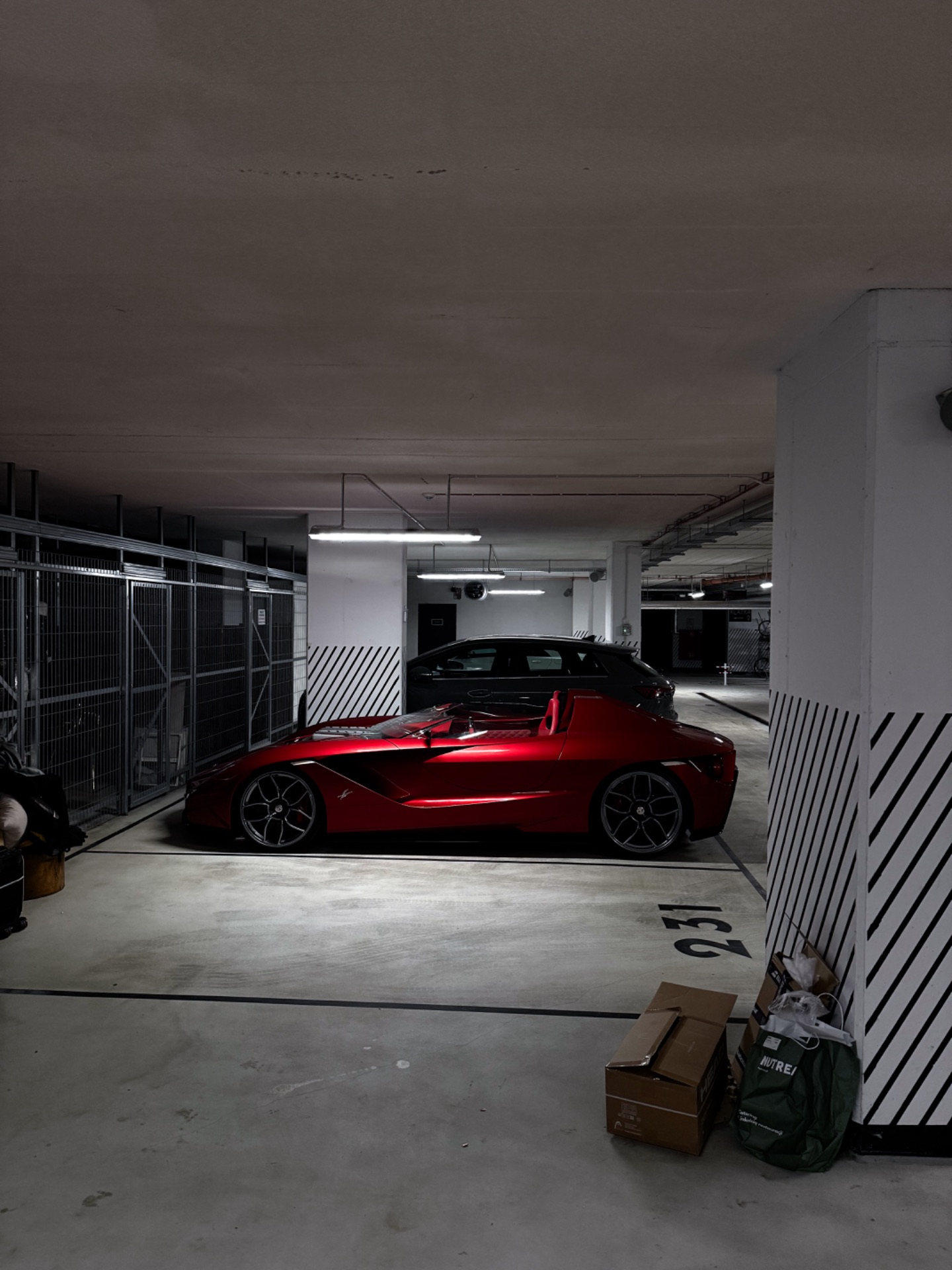Ferrari Ken Okuyama Kode57