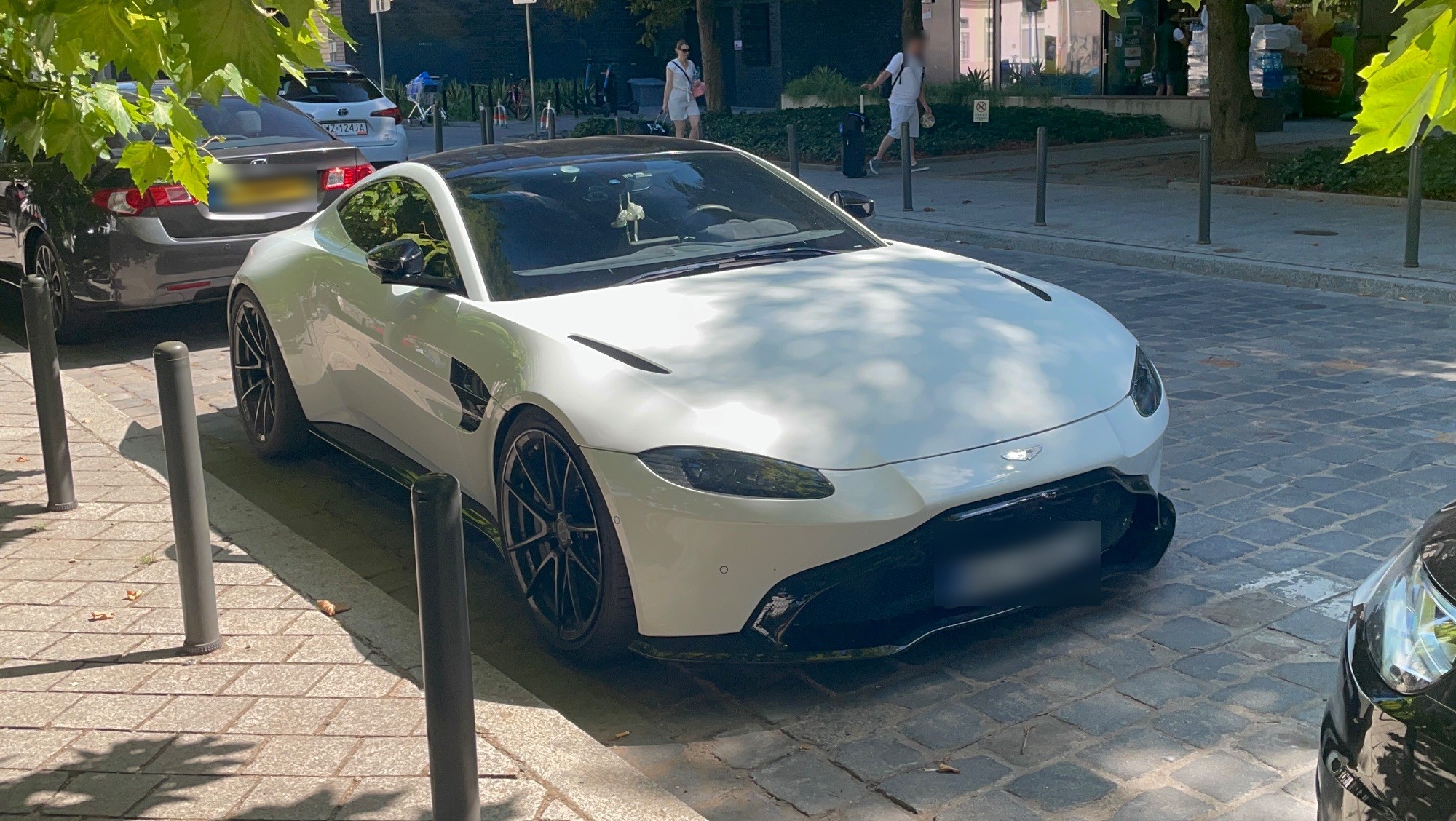 Aston Martin V8 Vantage 2018