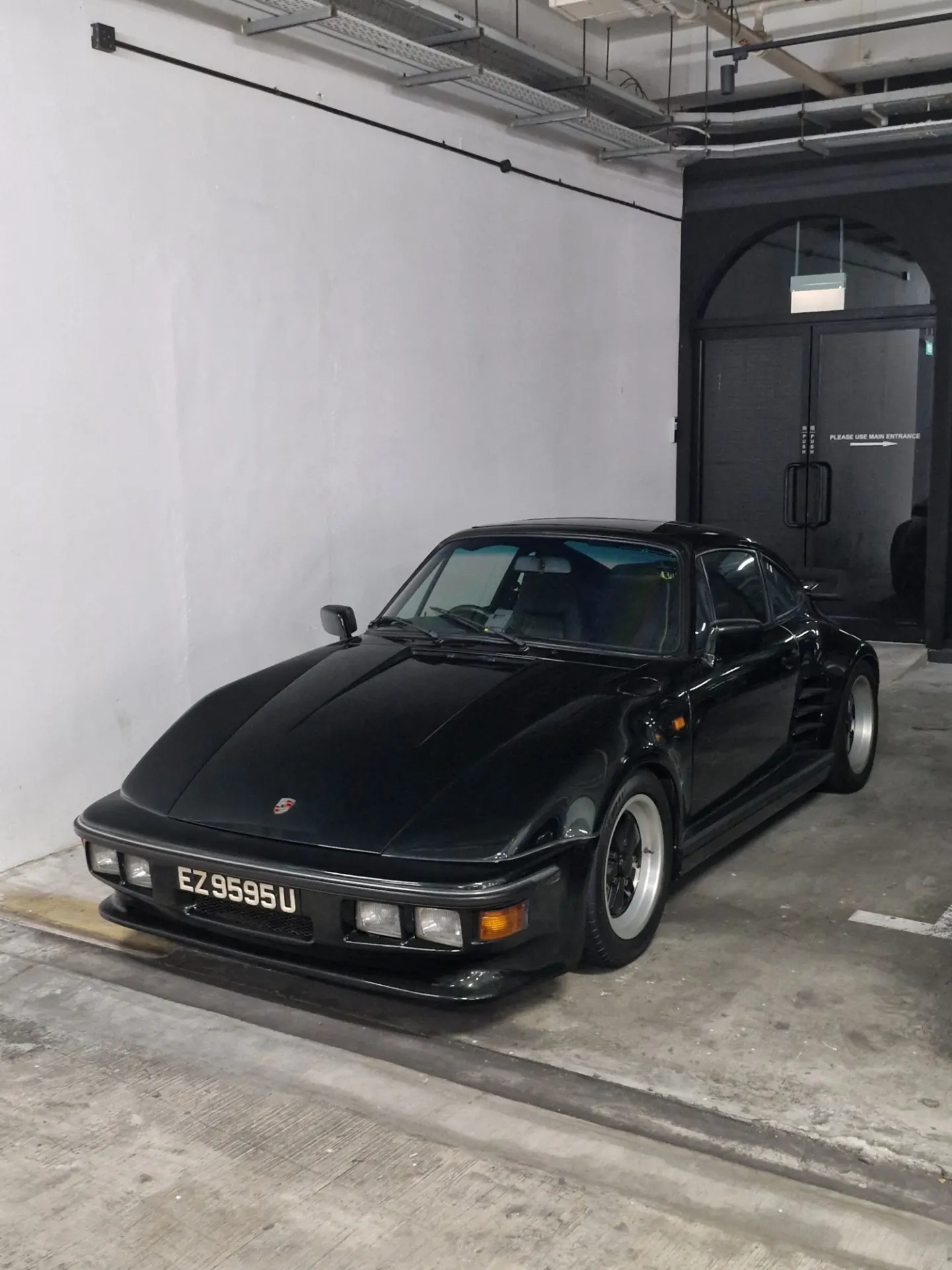 Porsche 930 Turbo Flatnose
