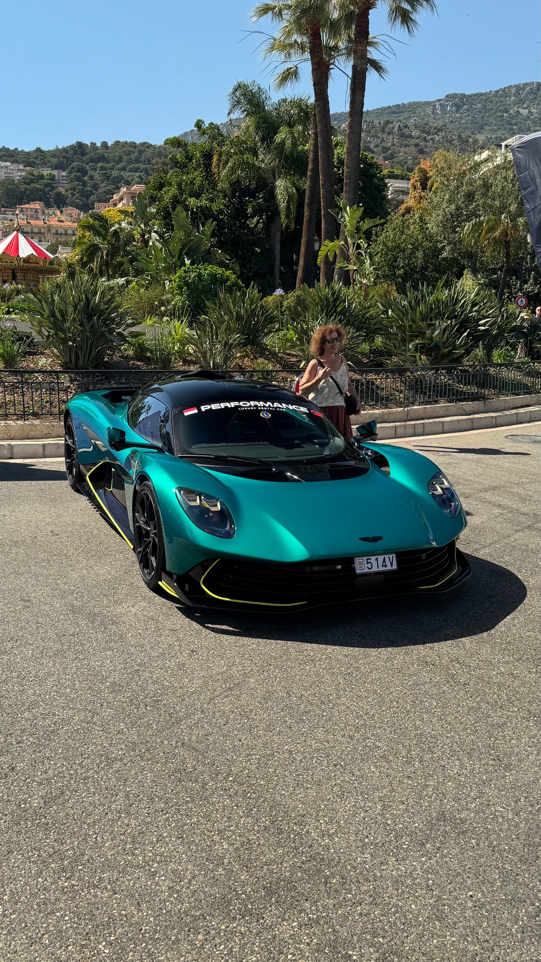 Aston Martin Valhalla