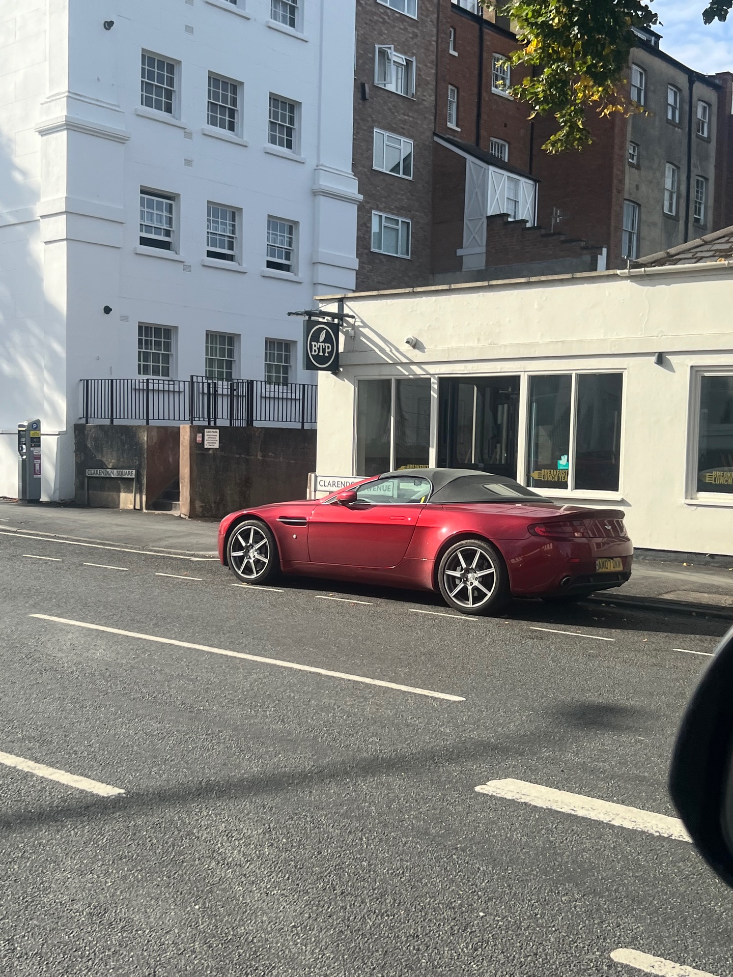 Aston Martin V8 Vantage Volante in Rugby, GB