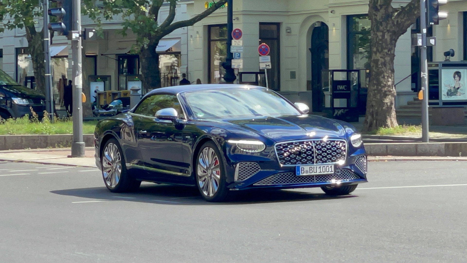 Bentley Continental GTC Mulliner 2025 in Berlin