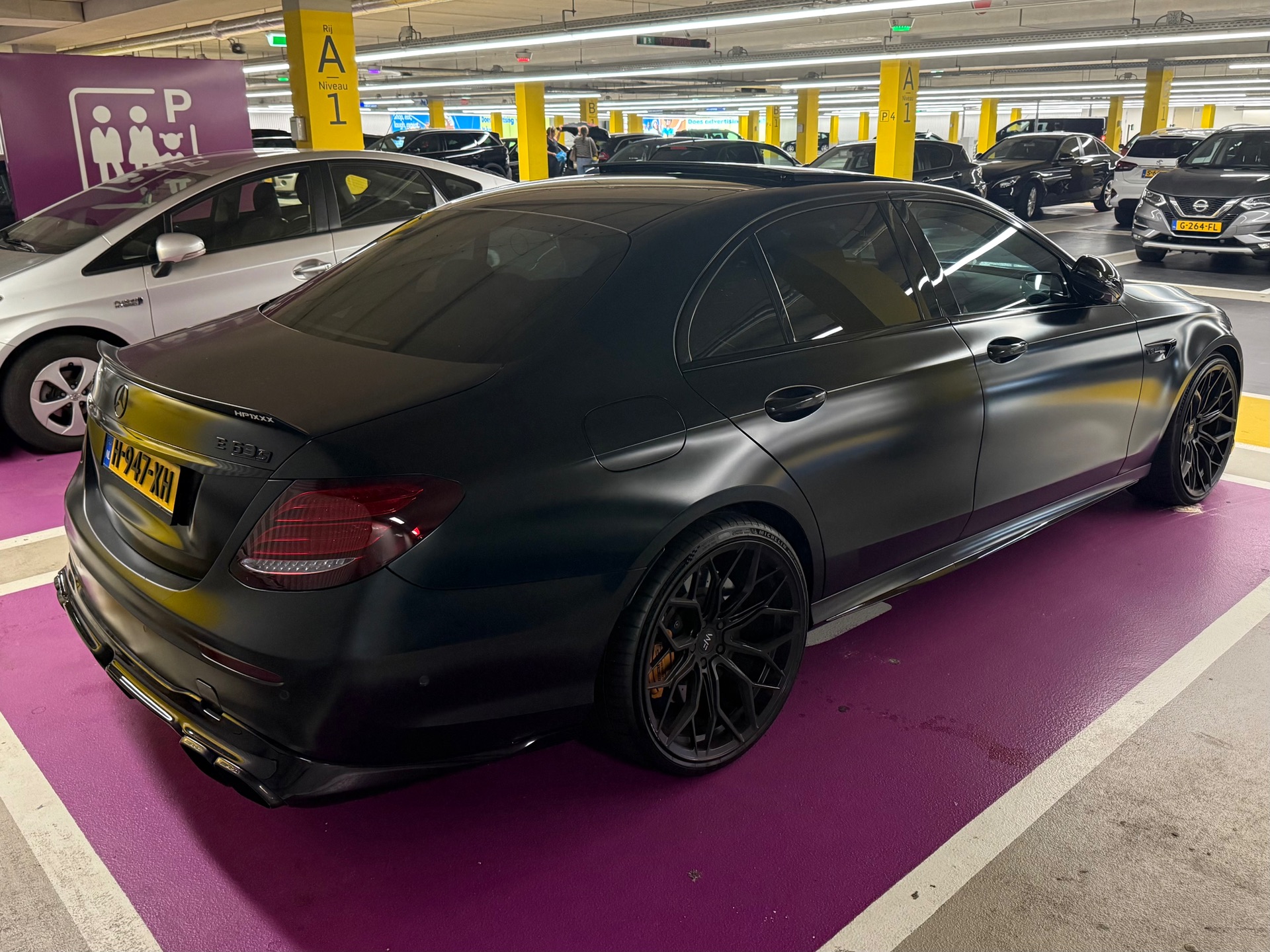 Mercedes-AMG E 63 S W213 Edition 1 in Leidschendam