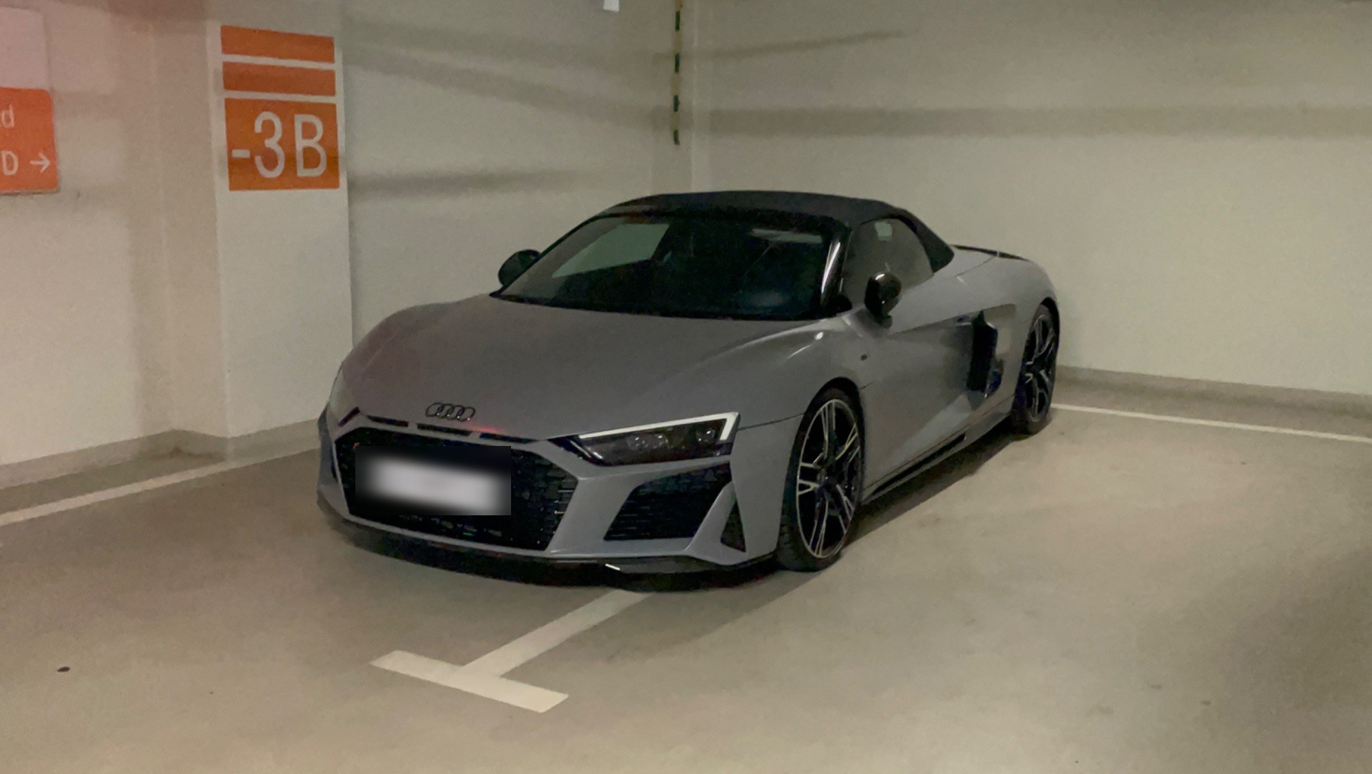 Audi R8 V10 Spyder Performance 2019 in Breslau