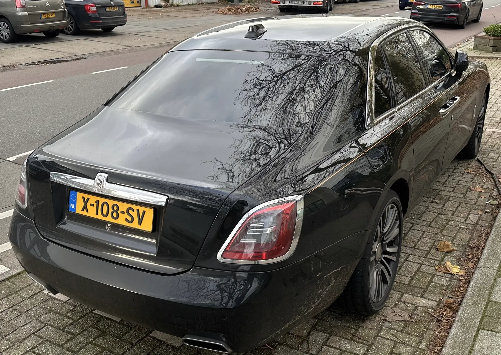 Rolls-Royce Ghost 2021 in Leiden