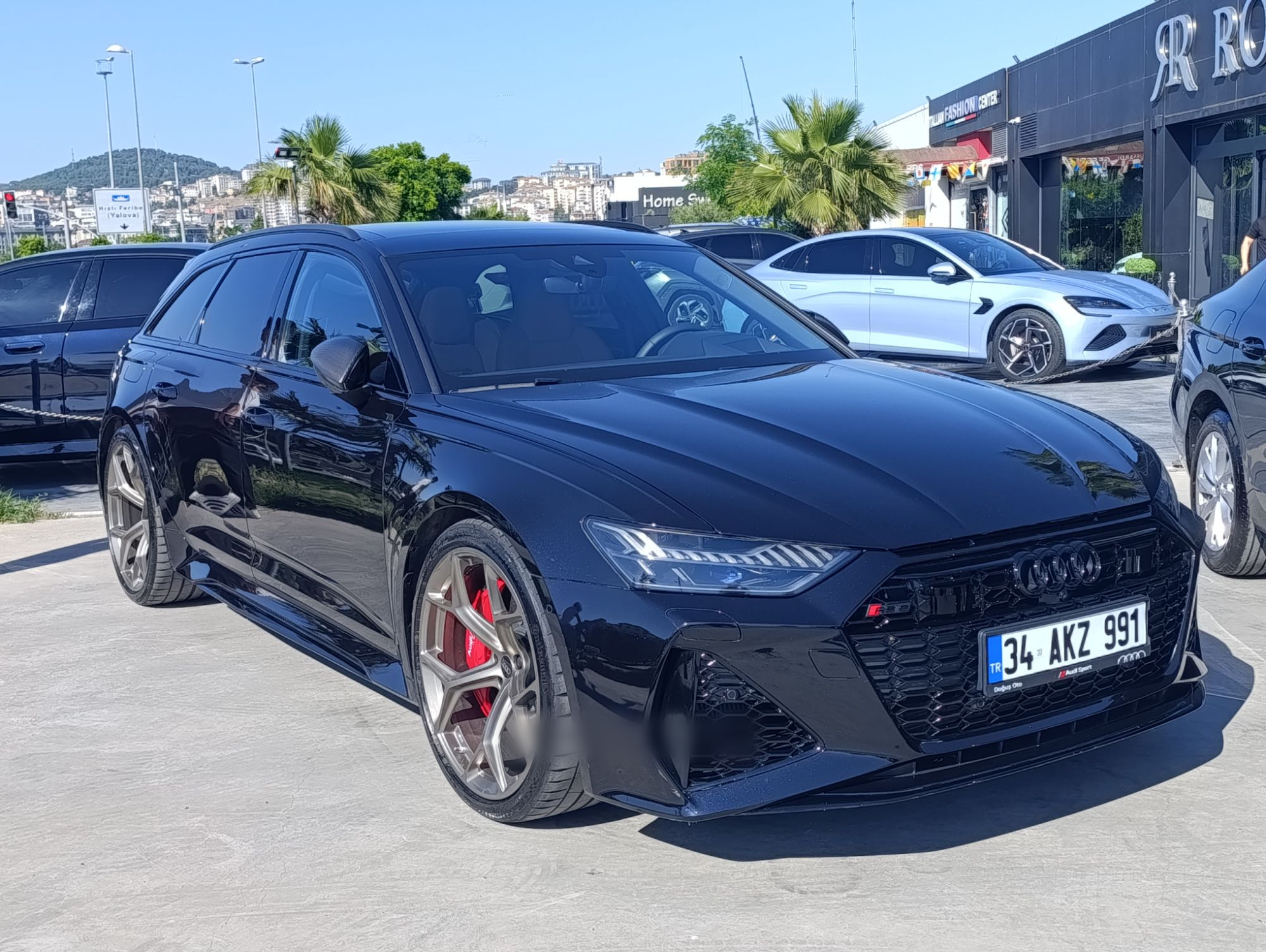 Audi RS6 Avant C8