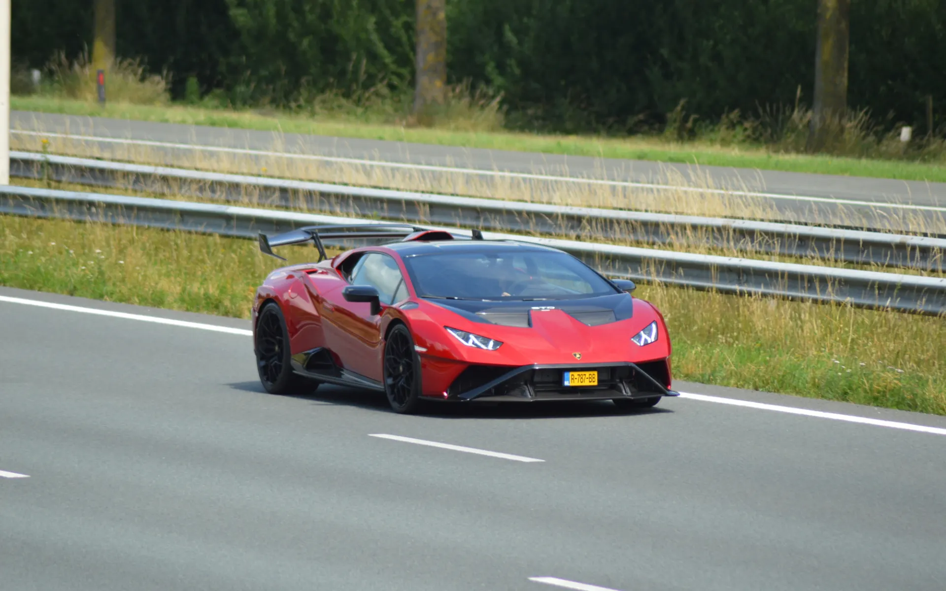 Lamborghini Huracán LP640-2 STO in Amersfoort