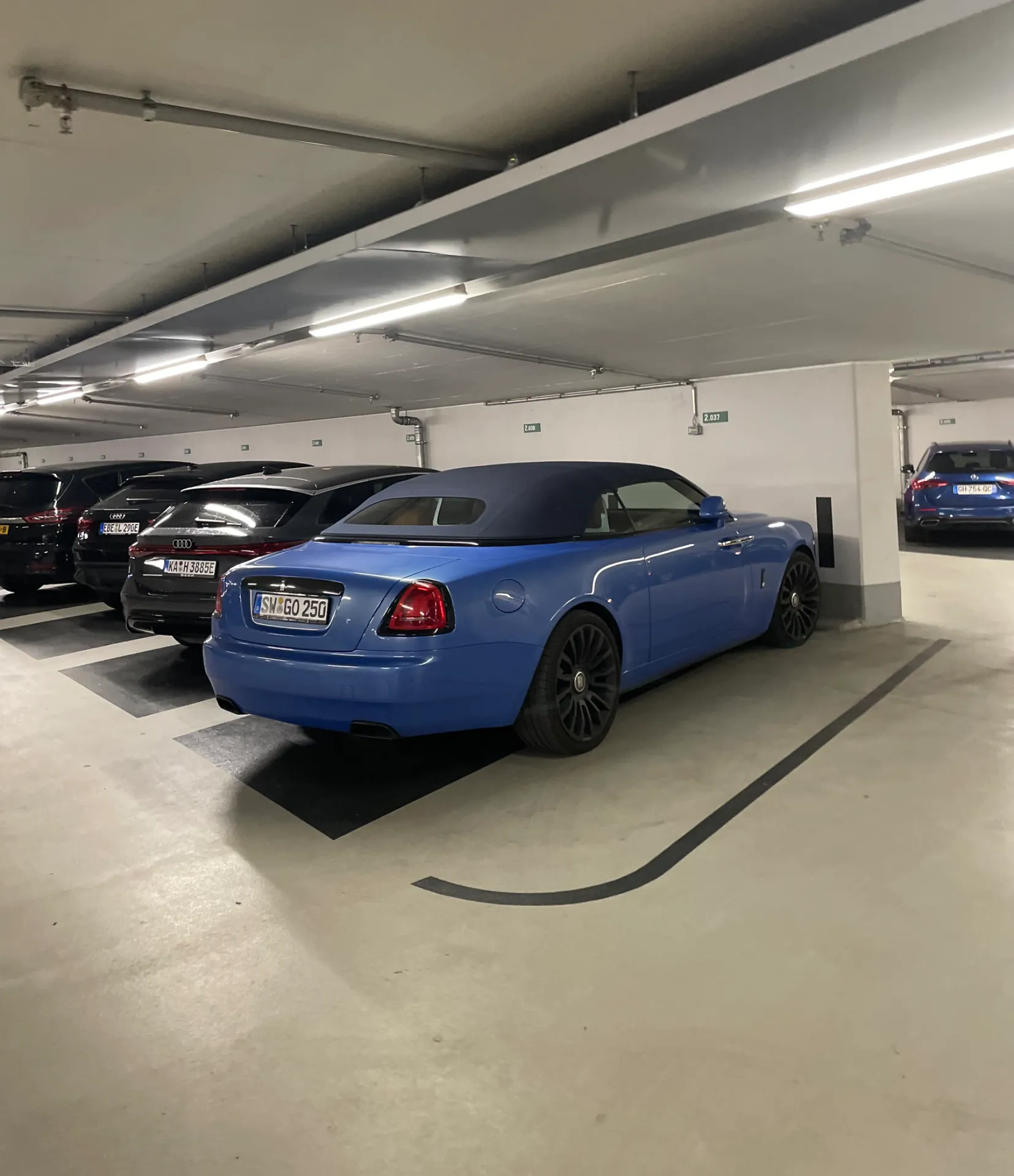 Rolls-Royce Dawn Black Badge in München
