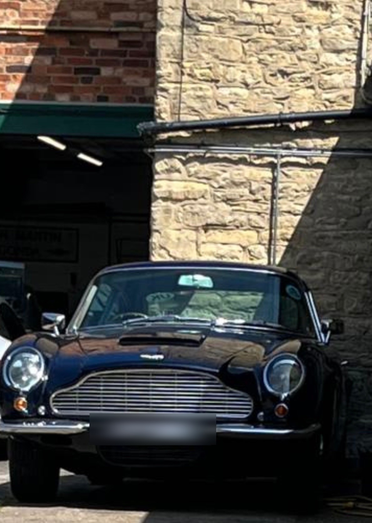 Aston Martin  DB5 in Olney