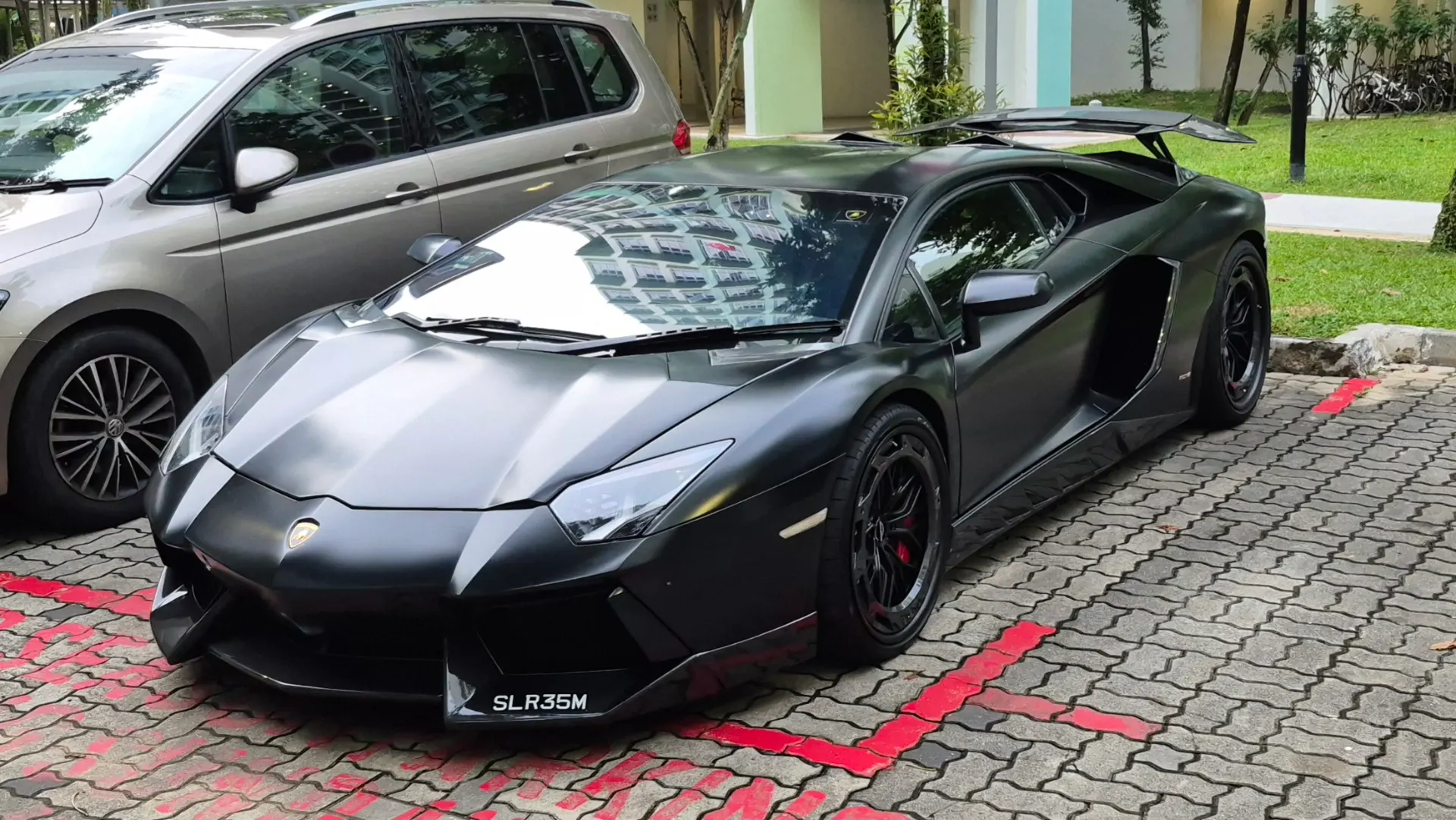 Lamborghini Aventador LP700-4 Novitec Torado in Singapore