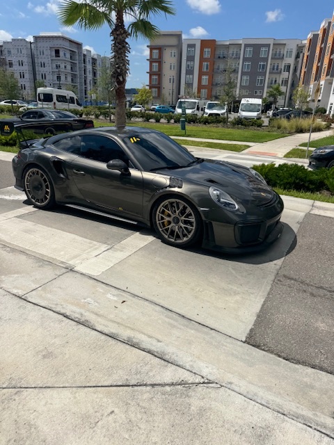 Porsche 991 GT2 RS Manthey Racing