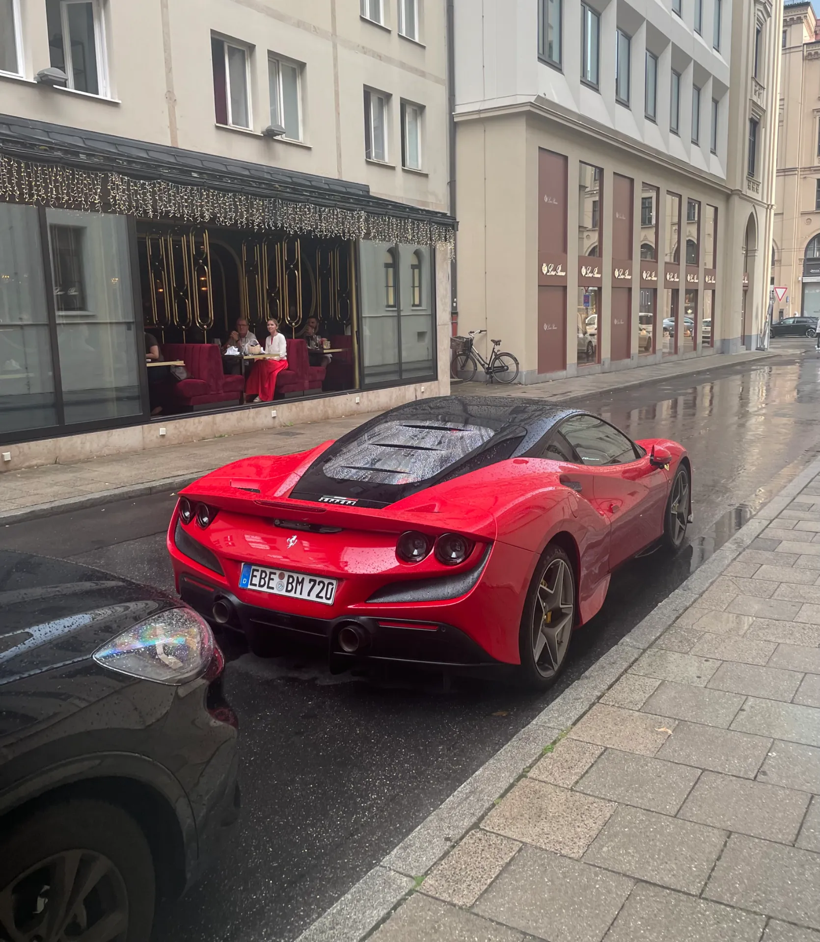 Ferrari F8 Tributo in München