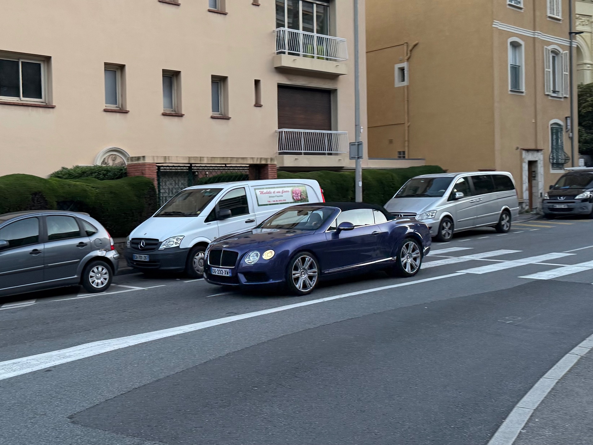 Bentley Continental GTC V8