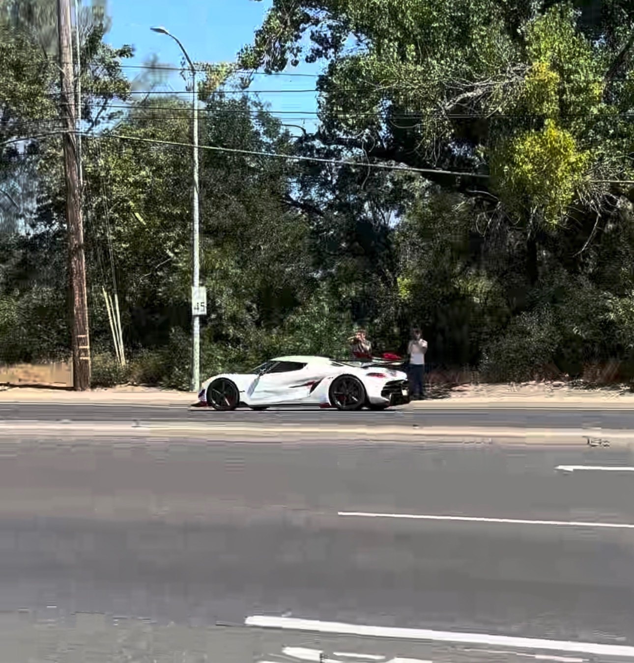 Koenigsegg Jesko Attack