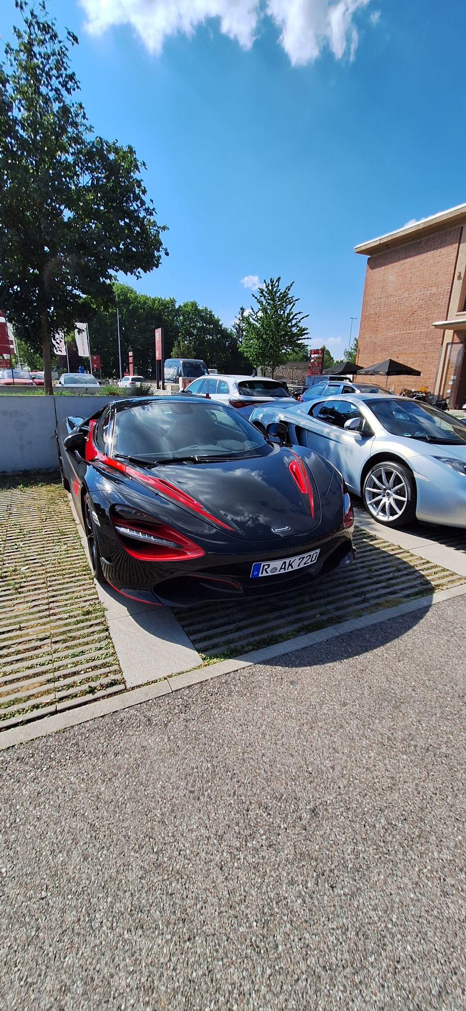 McLaren 720S MSO Stealth in München