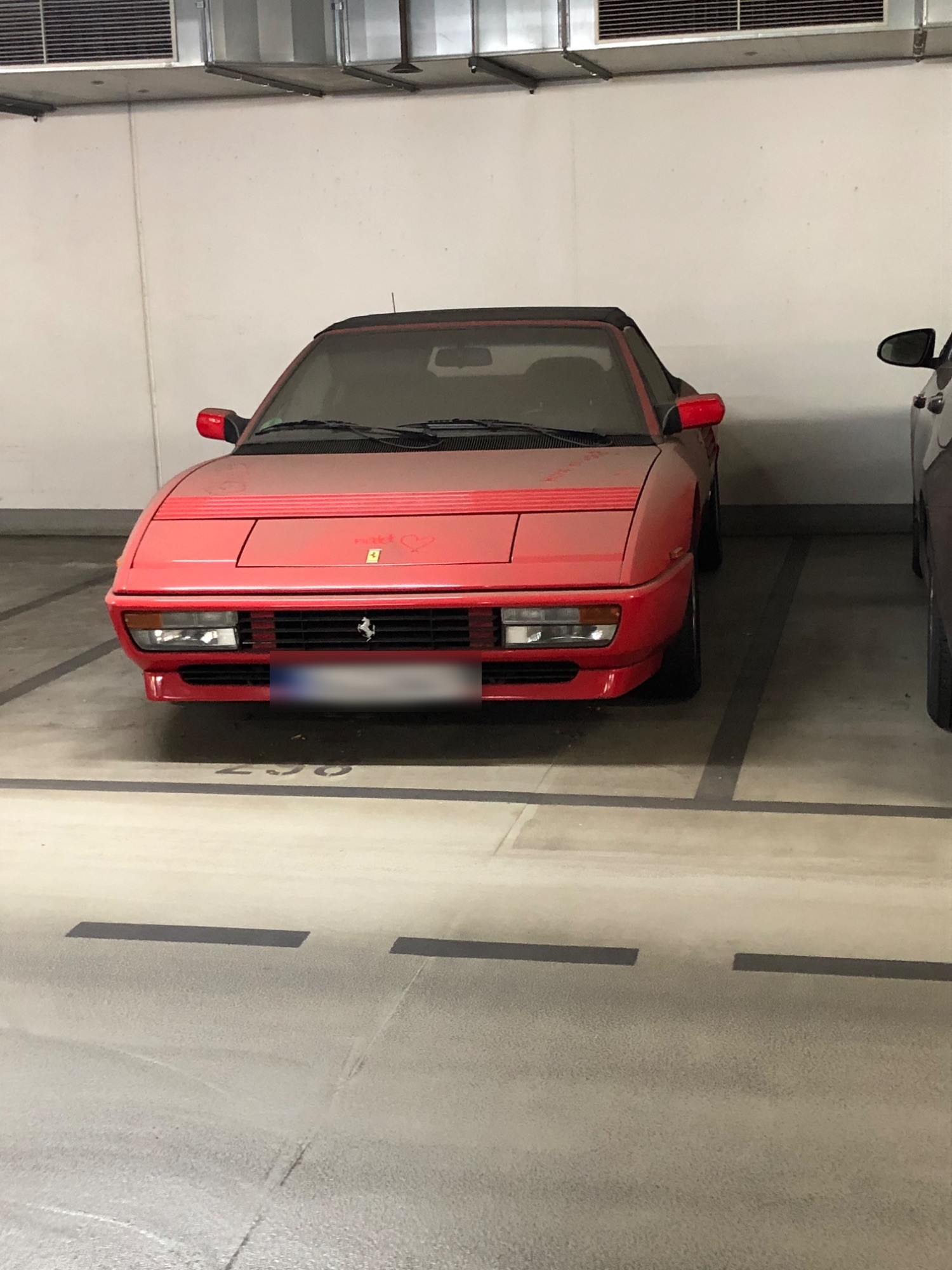 Ferrari Mondial Cabriolet