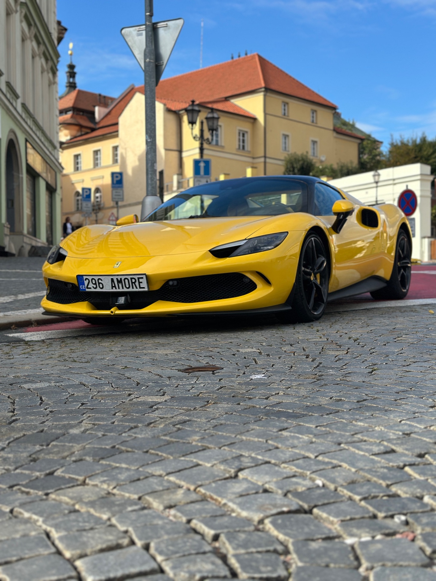 Ferrari 296 GTS