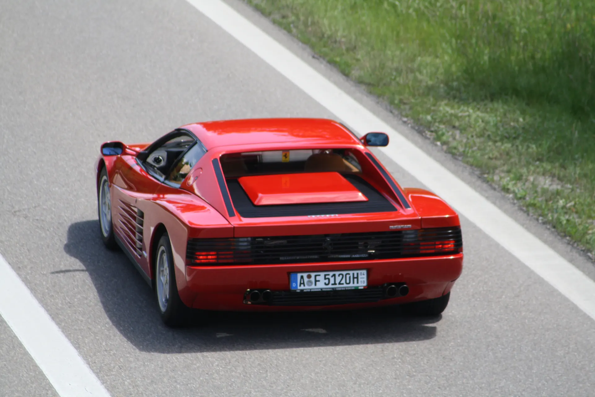 Ferrari Testarossa Flying Mirror